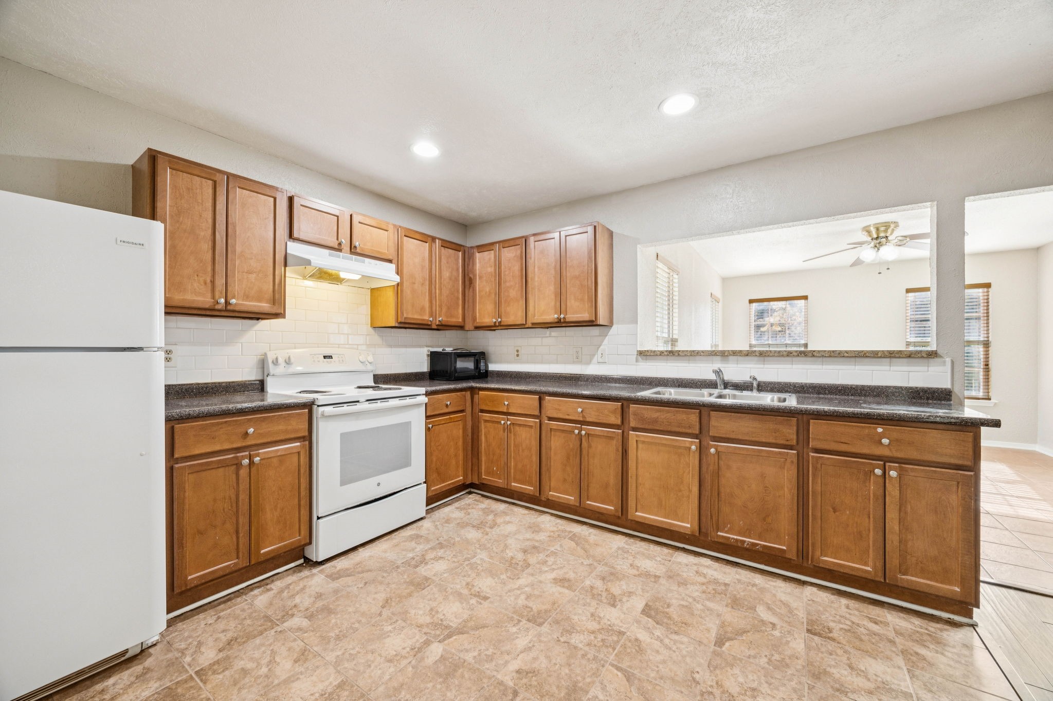 2710 Clover Valley Drive