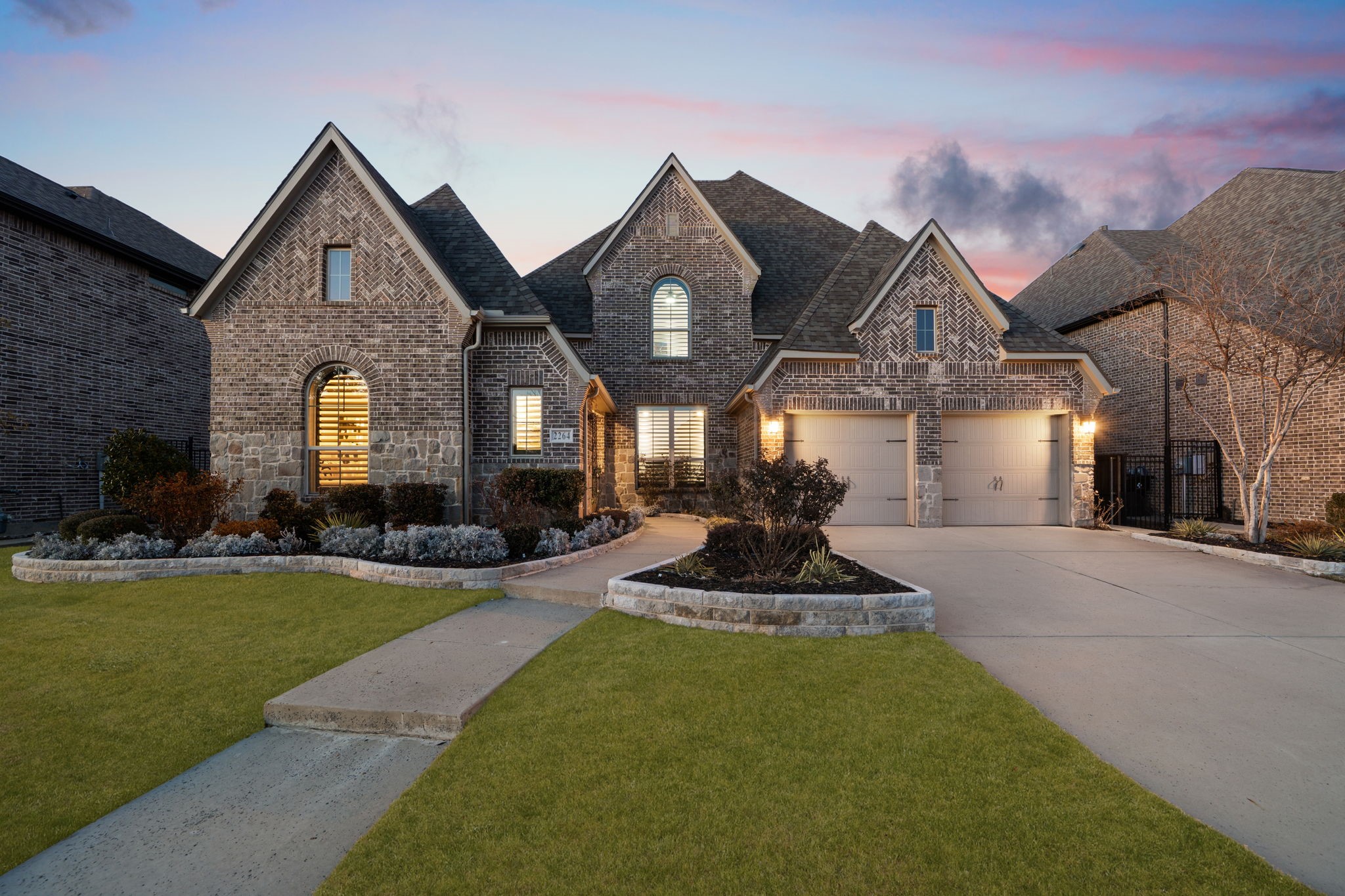 2264 Savannah Oak Road
