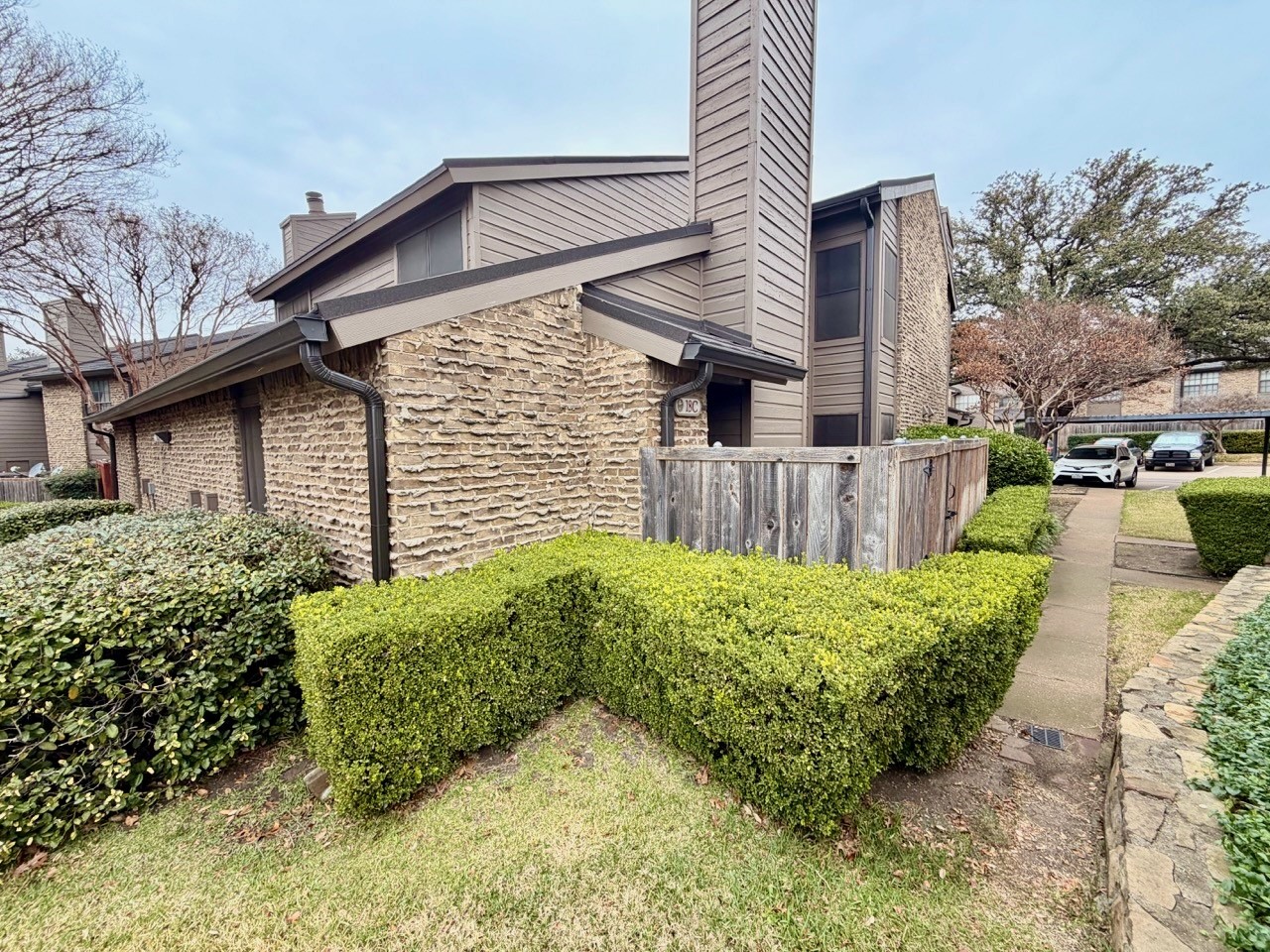 333 Melrose Drive 18C