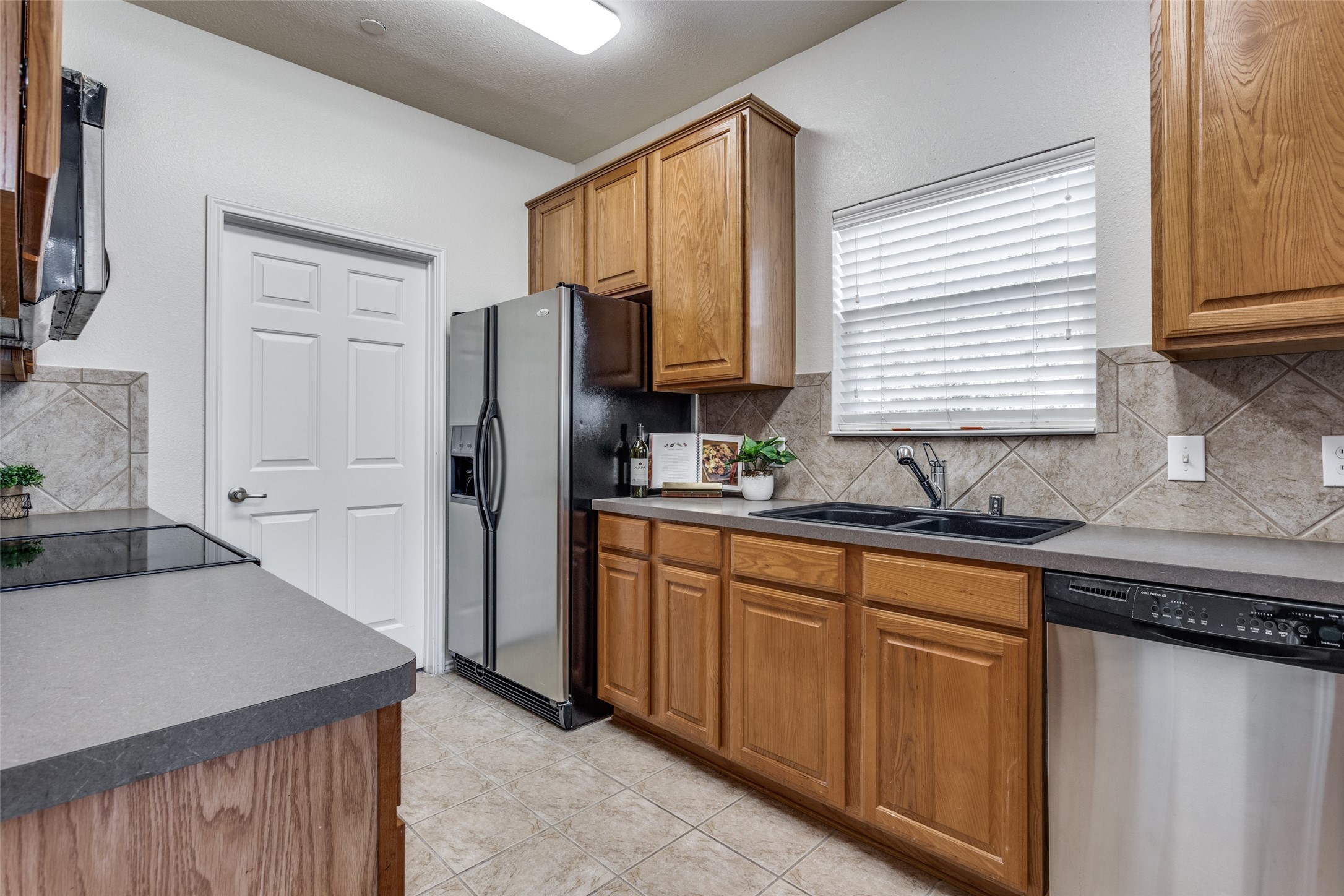 252 Turnberry Lane