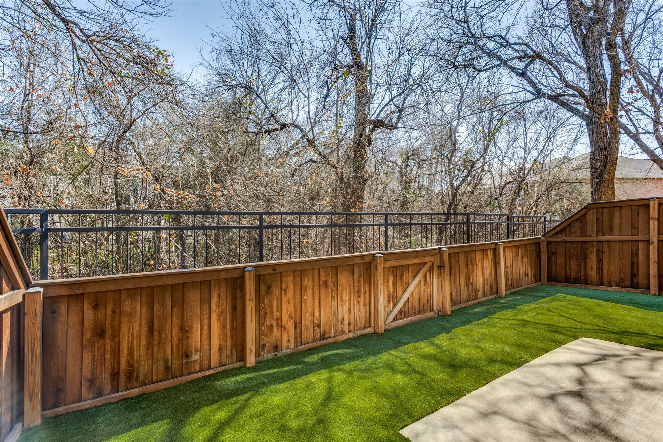 252 Turnberry Lane