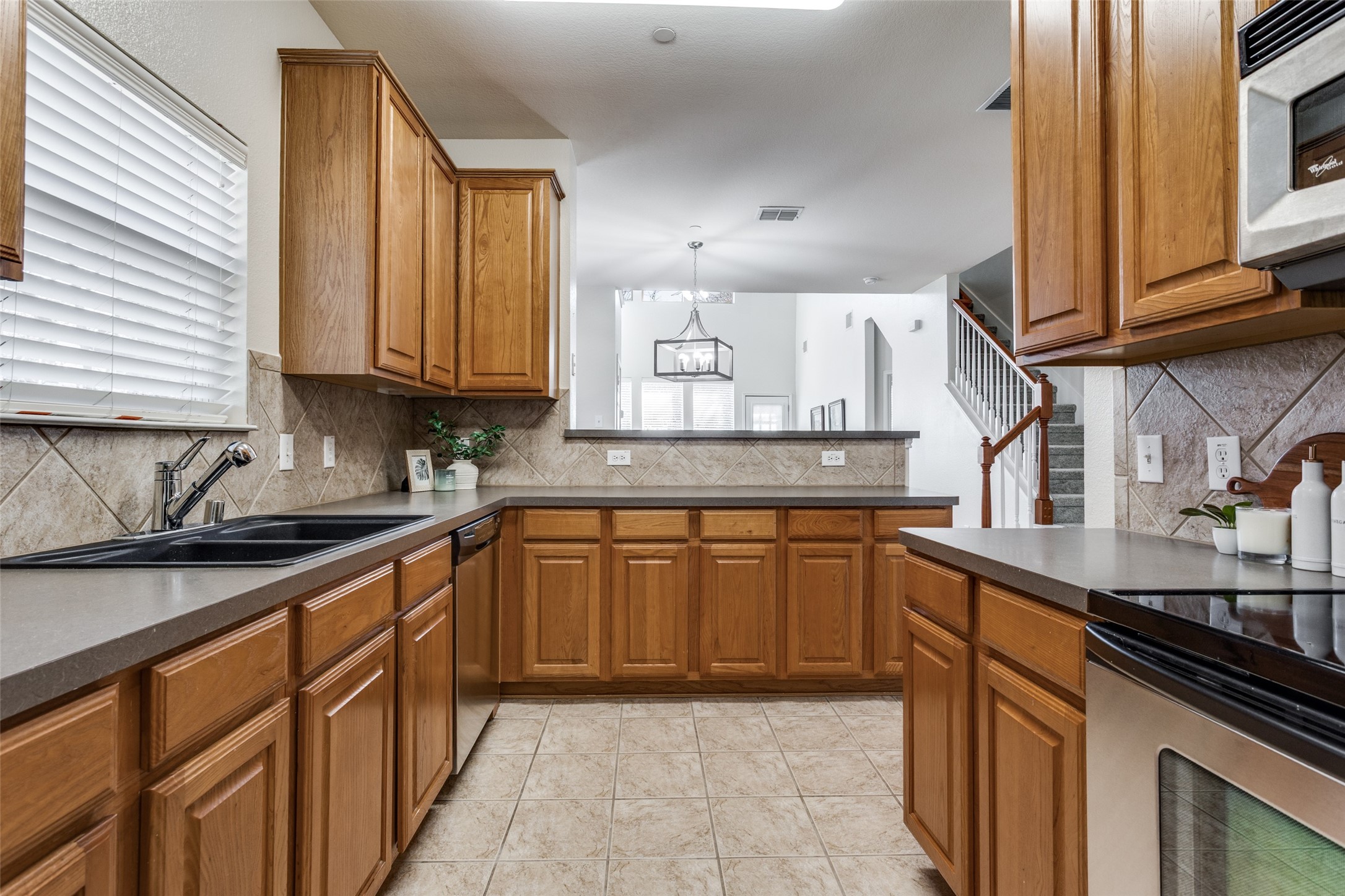 252 Turnberry Lane