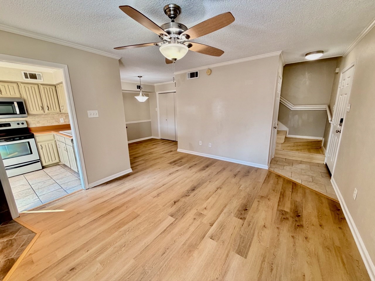 333 Melrose Drive 4B