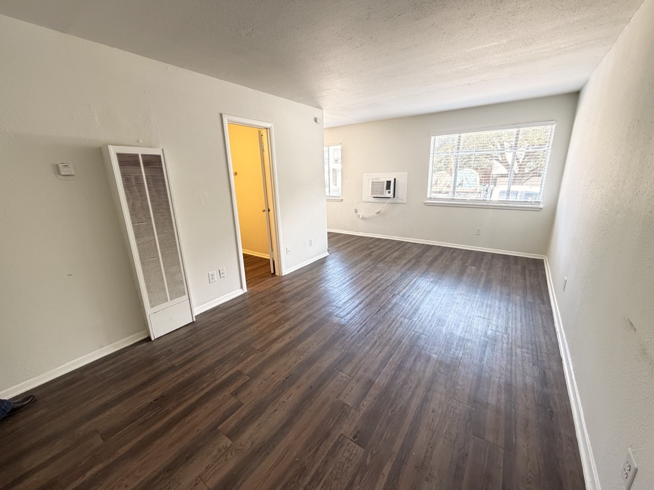 4115 Douglas Avenue 101