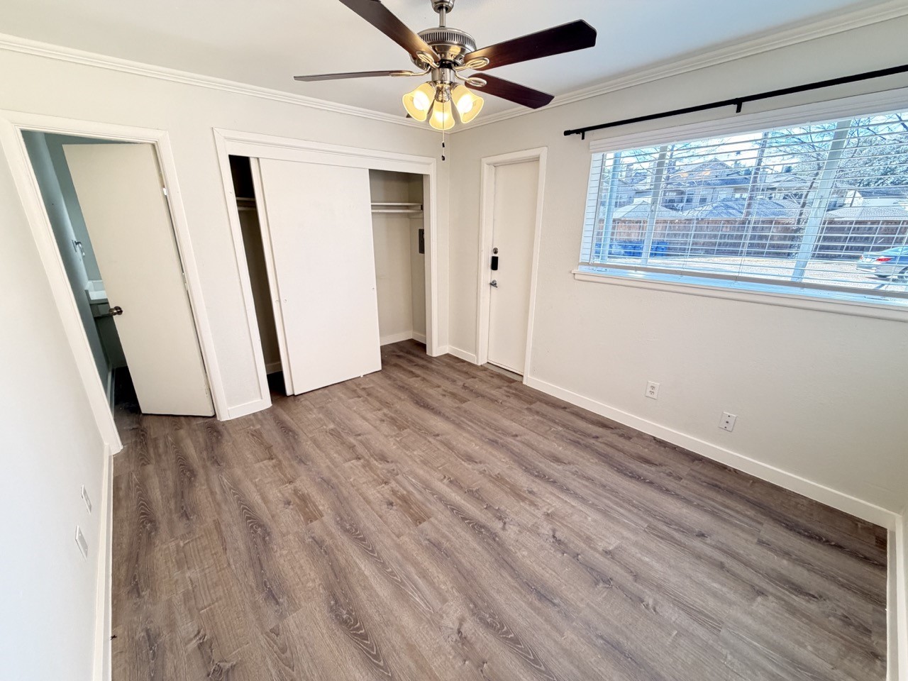 4115 Douglas Avenue 105