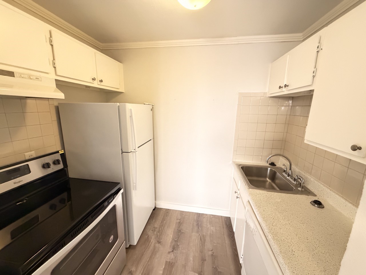 4115 Douglas Avenue 105