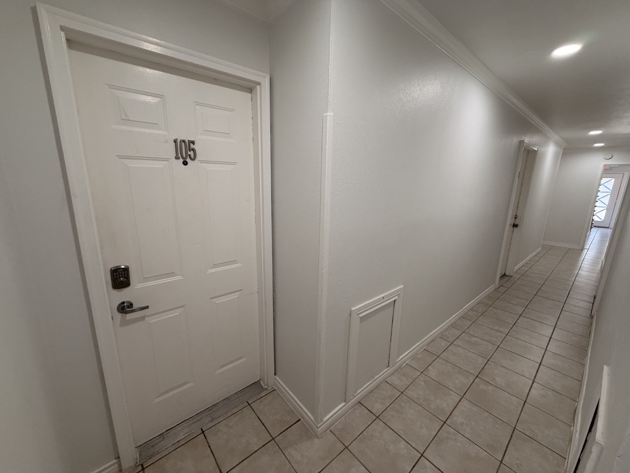 4115 Douglas Avenue 105