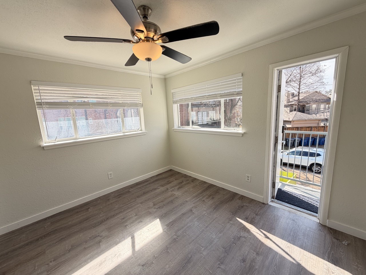 4115 Douglas Avenue 206