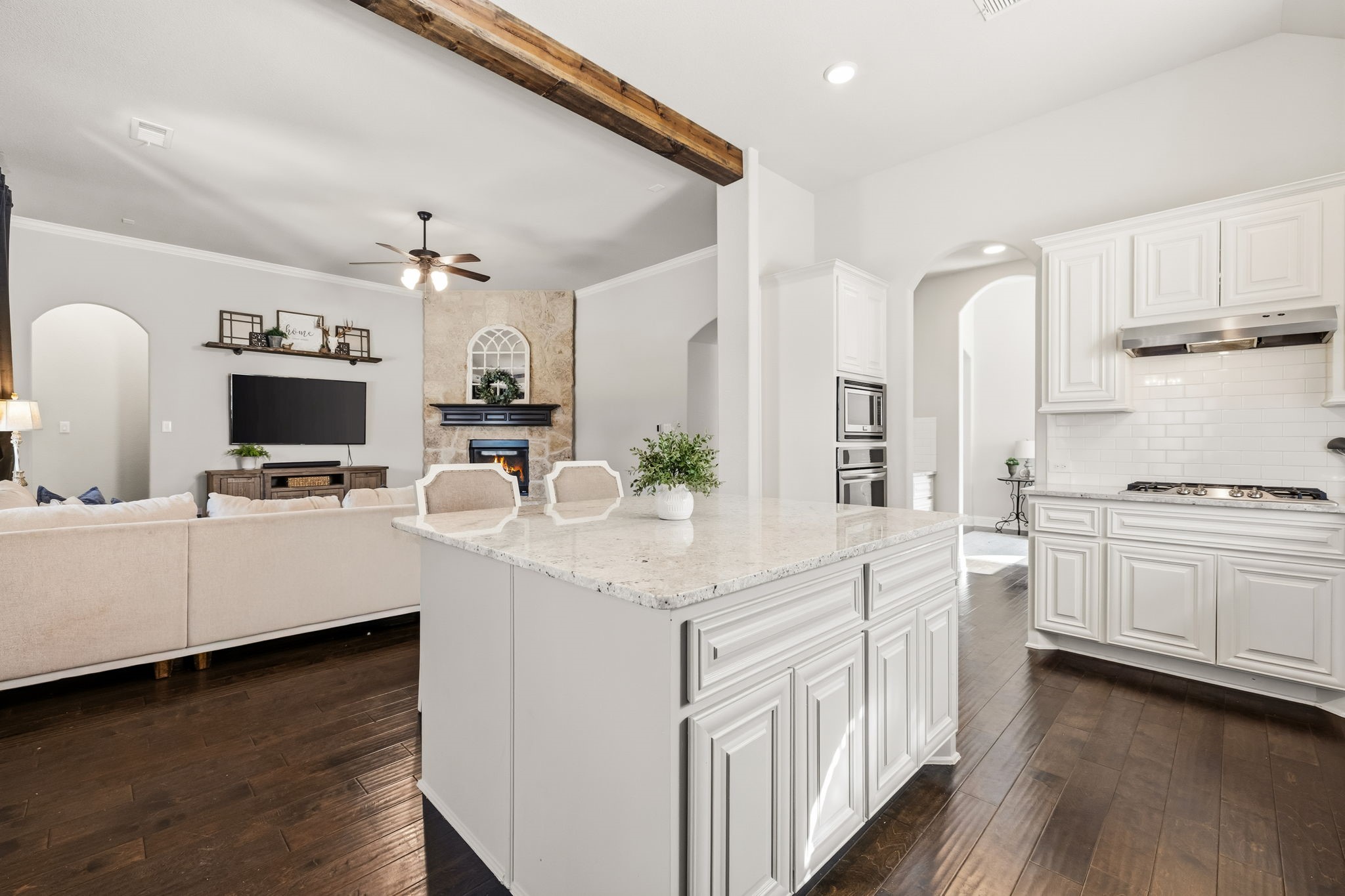 2451 Lusitano Lane