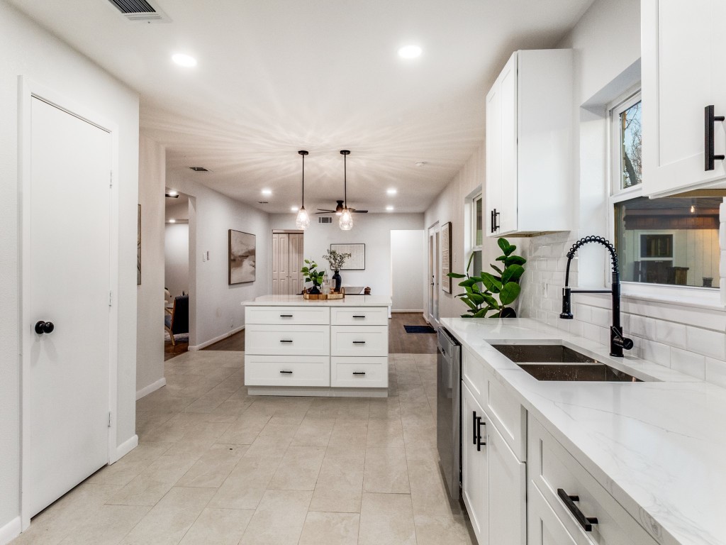 528 Shirley Court