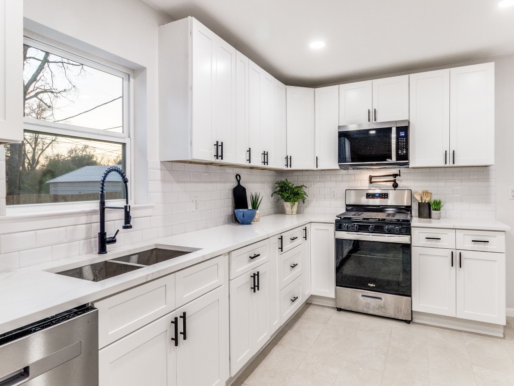528 Shirley Court