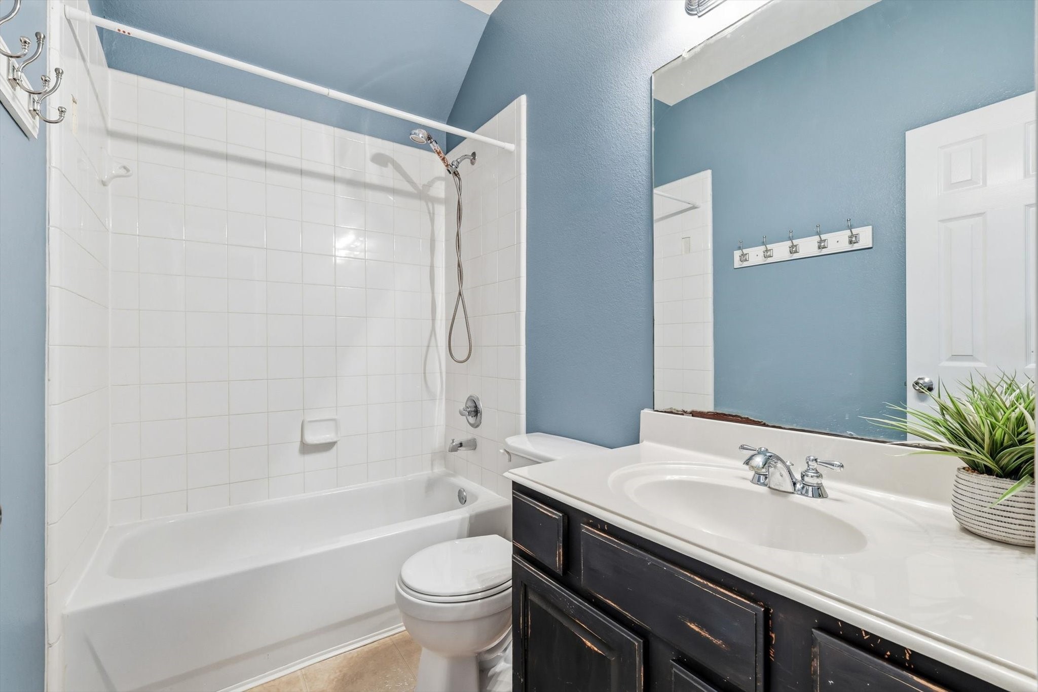 6613 Creek Bend