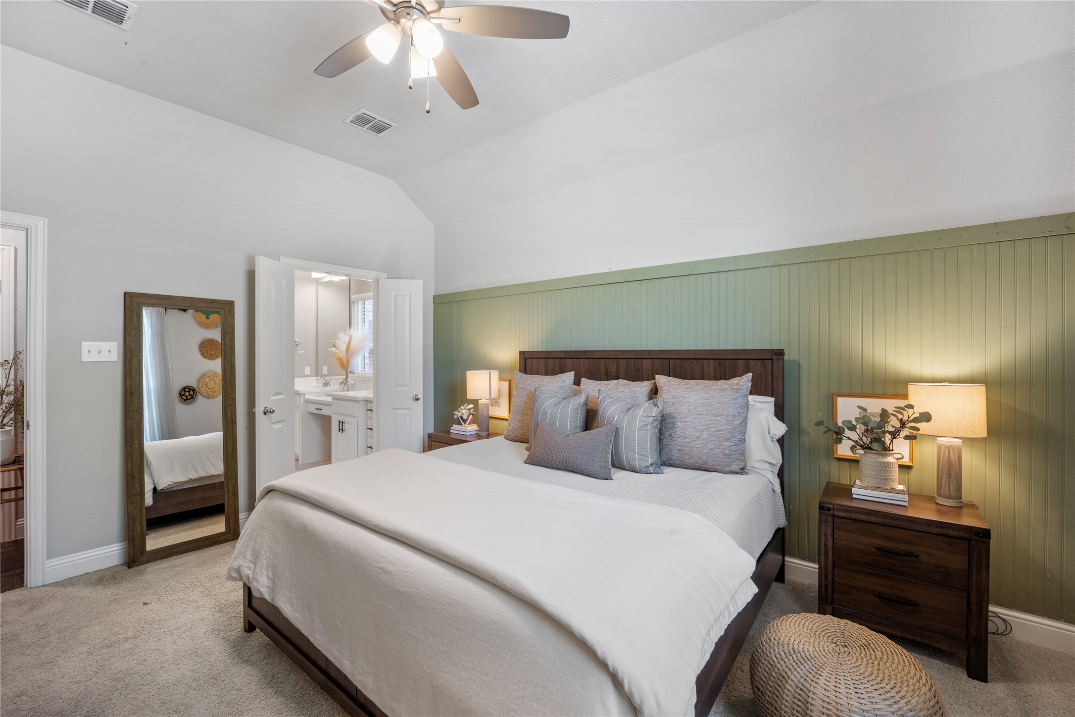 432 Gibbons Creek Trail