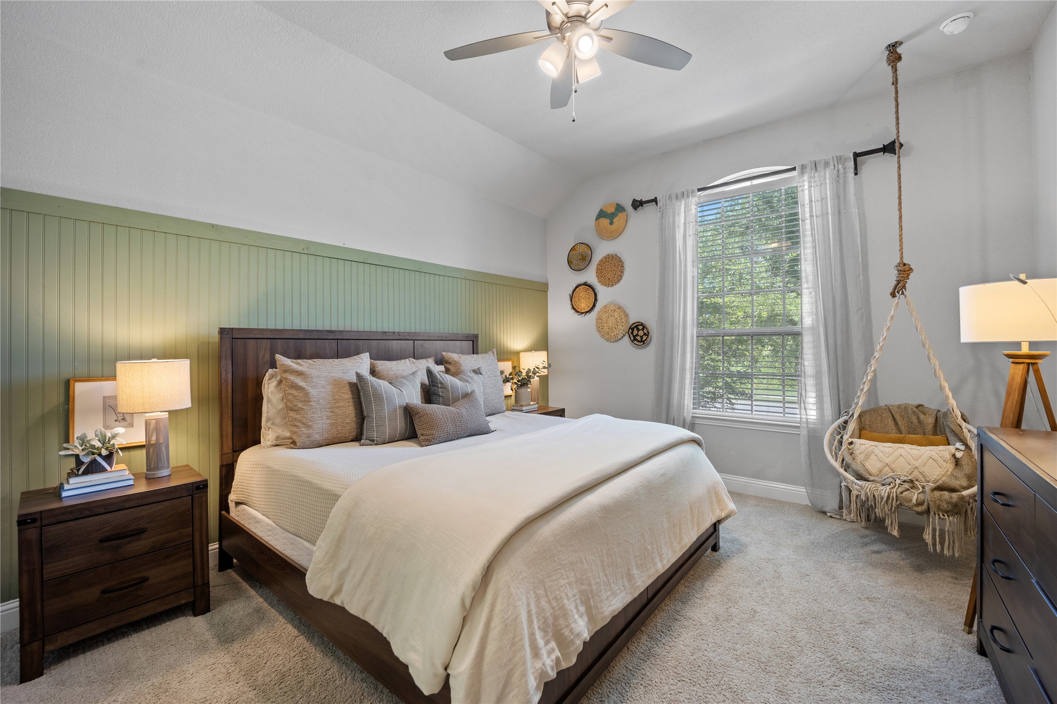 432 Gibbons Creek Trail