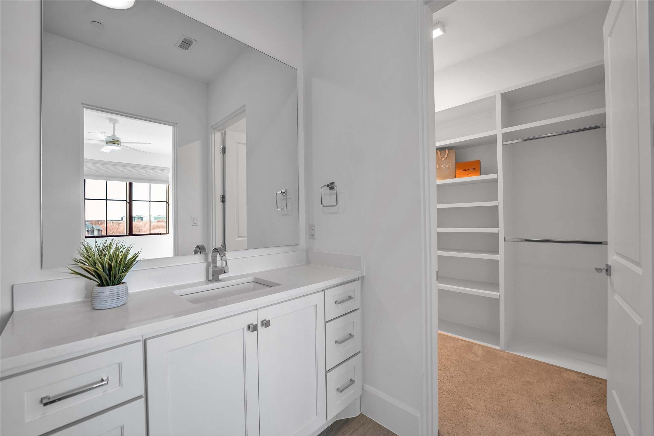 5270 Town And Country Boulevard 302