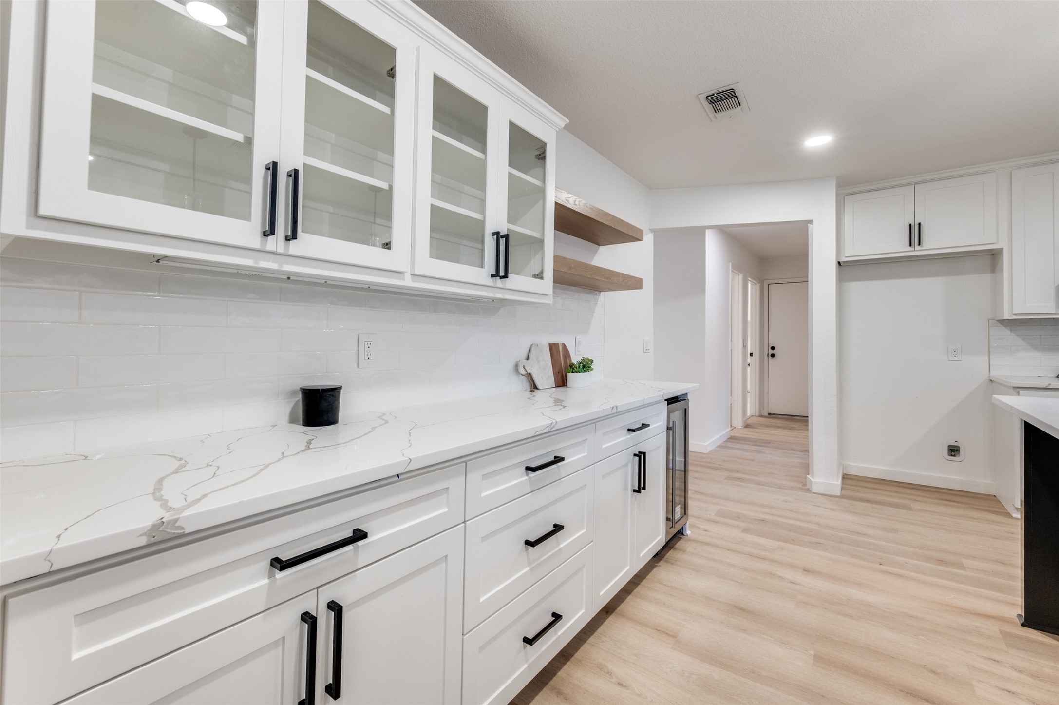 2601 Red Oak Lane