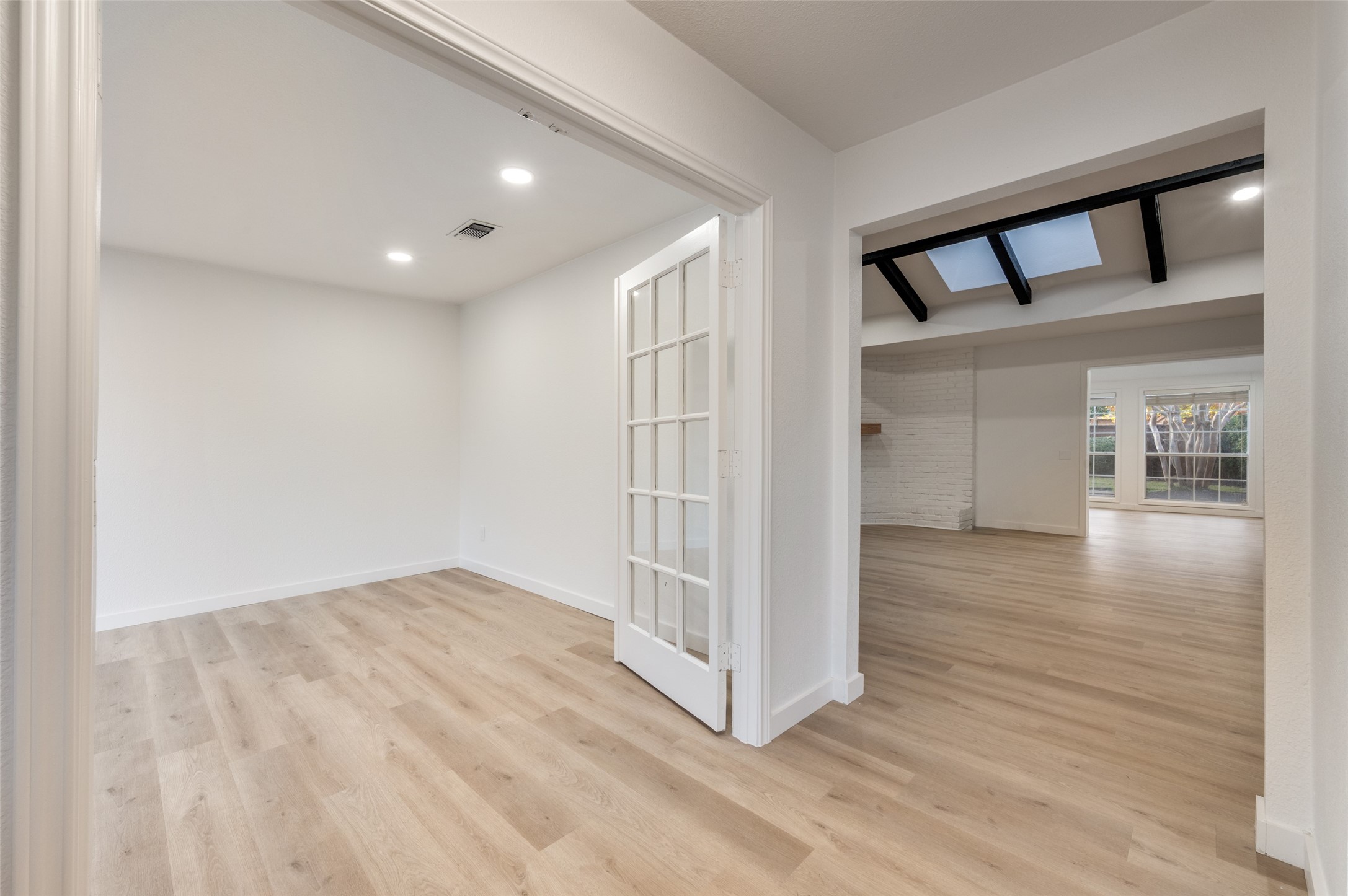 2601 Red Oak Lane