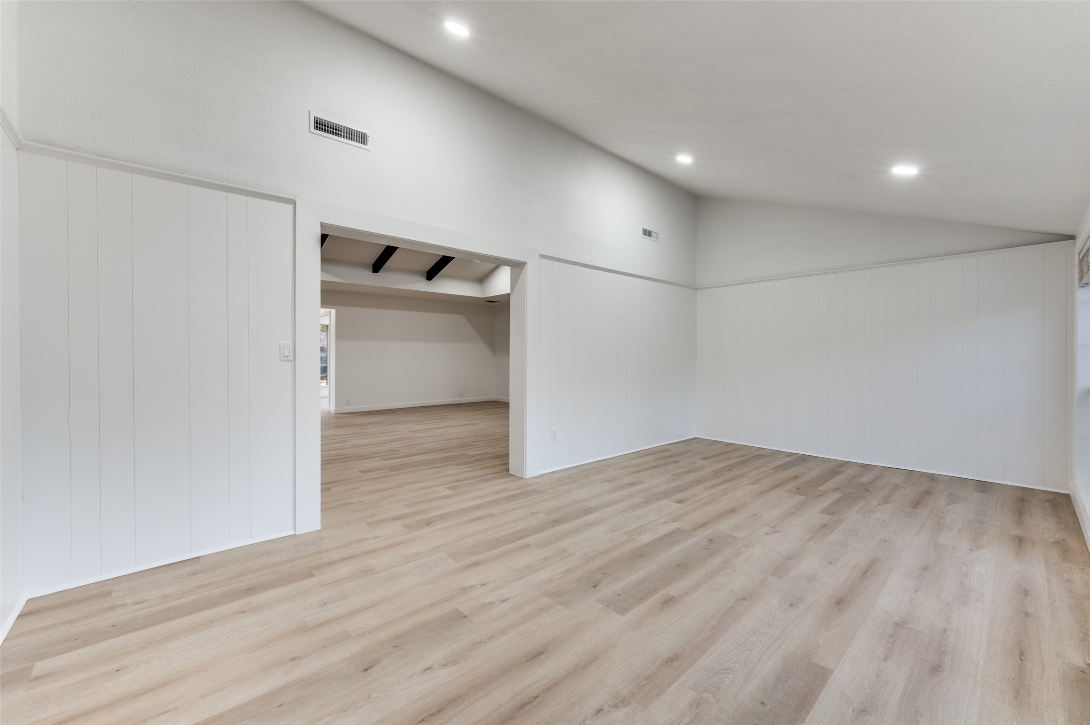 2601 Red Oak Lane