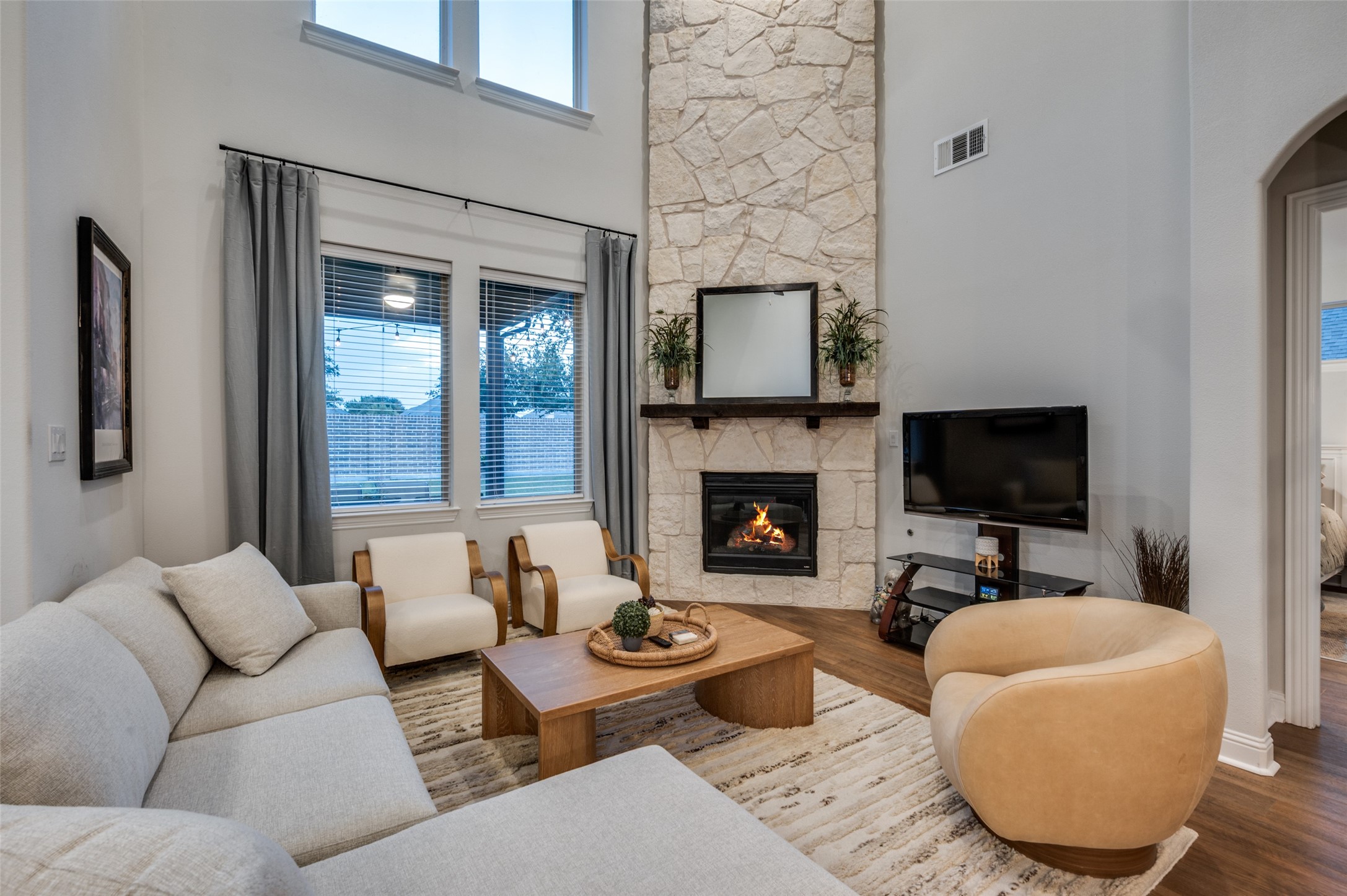 641 Lake Cove Drive