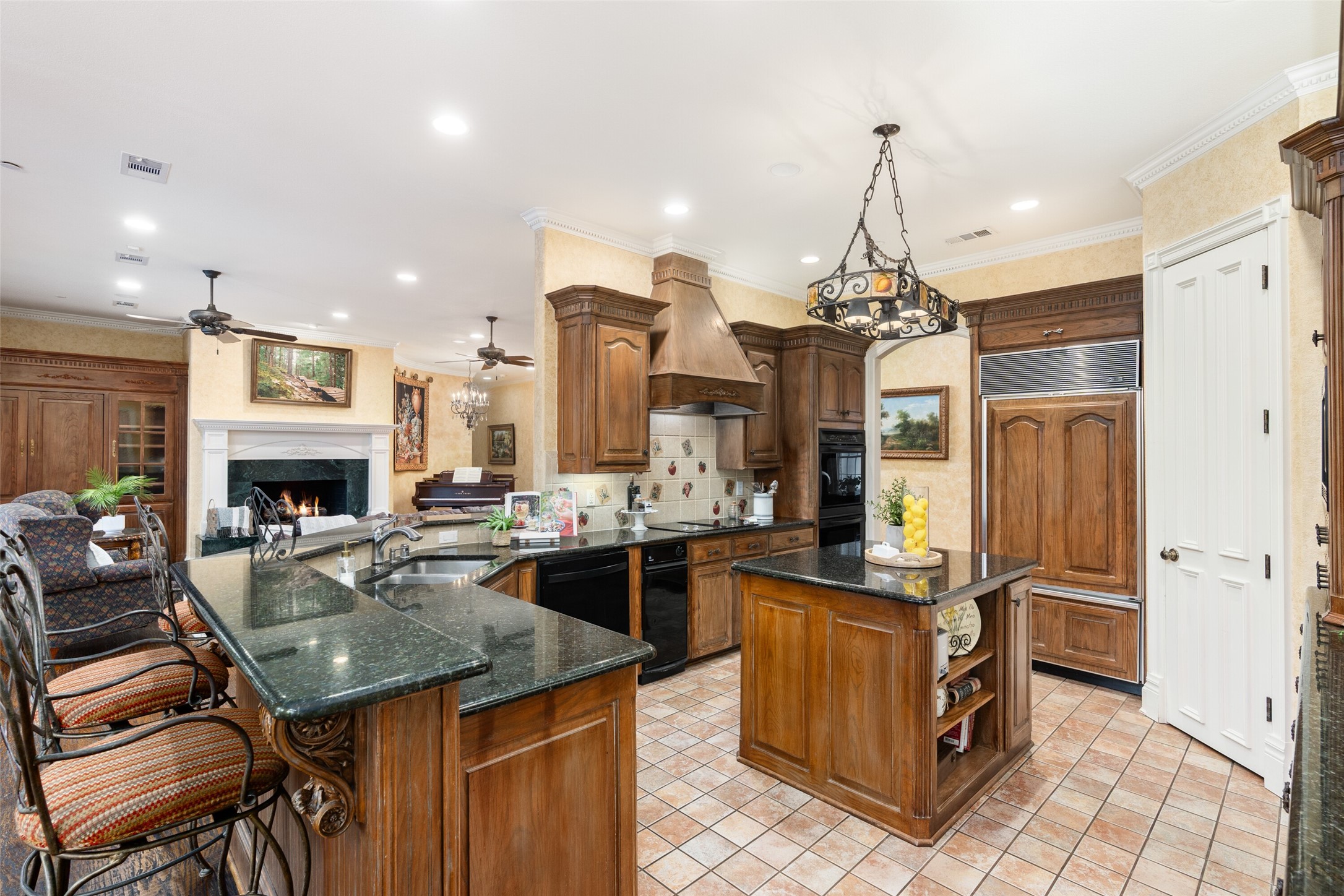 343 E Town East Boulevard