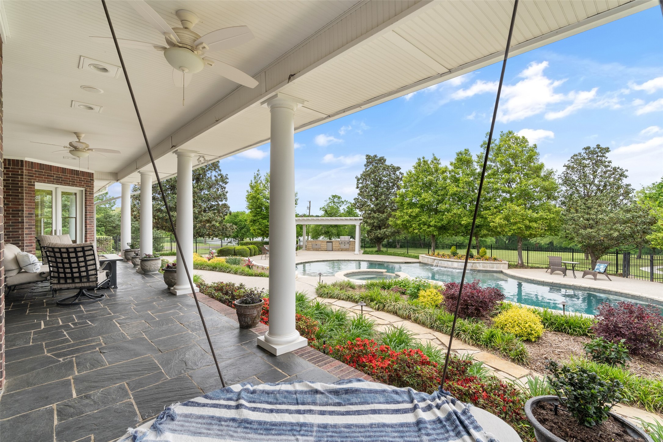 343 E Town East Boulevard