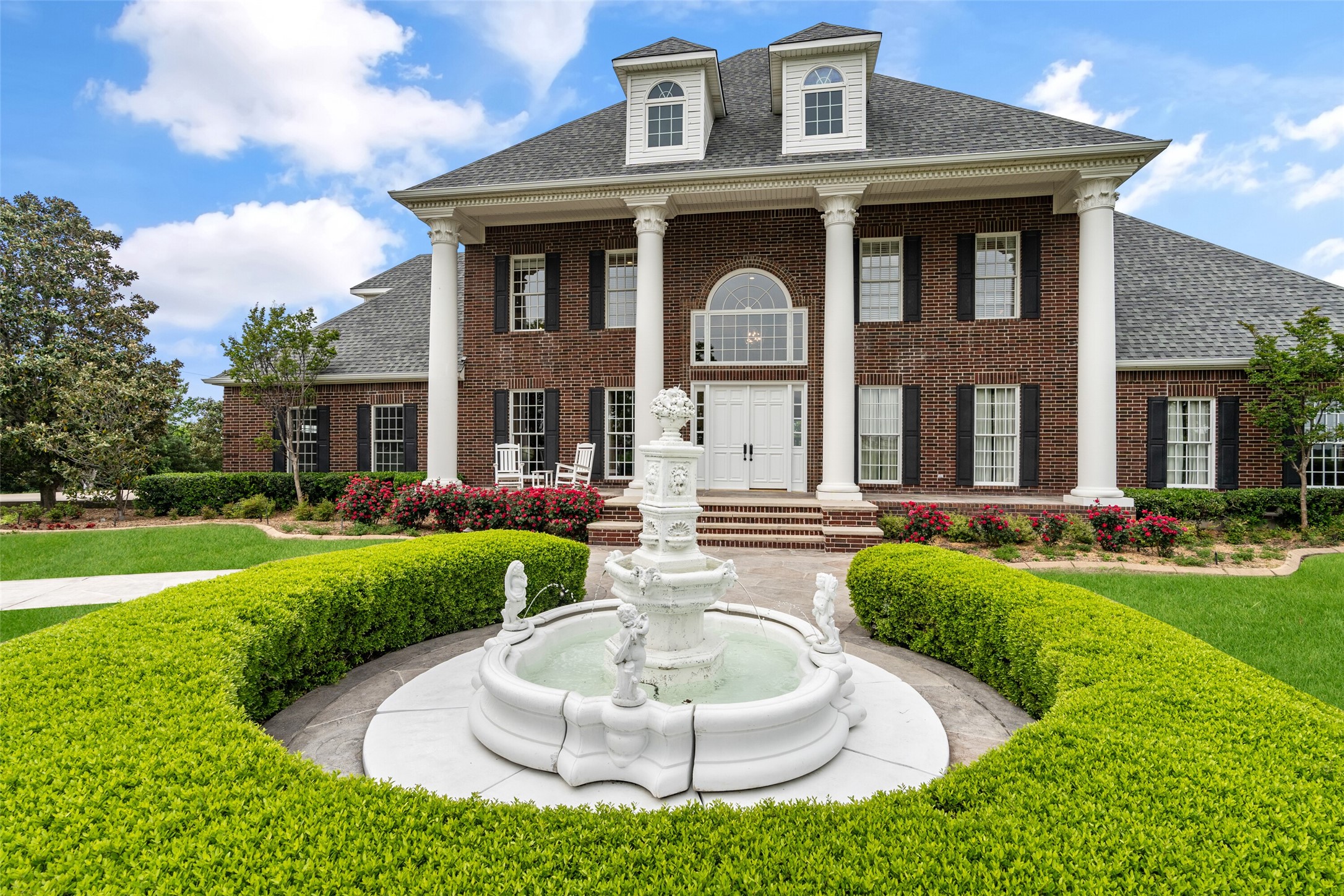 343 E Town East Boulevard