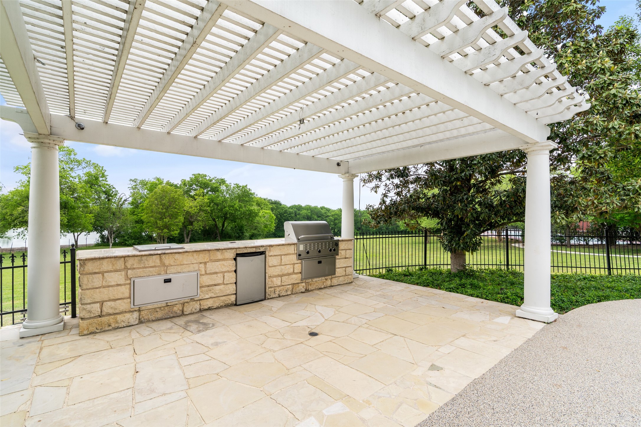 343 E Town East Boulevard