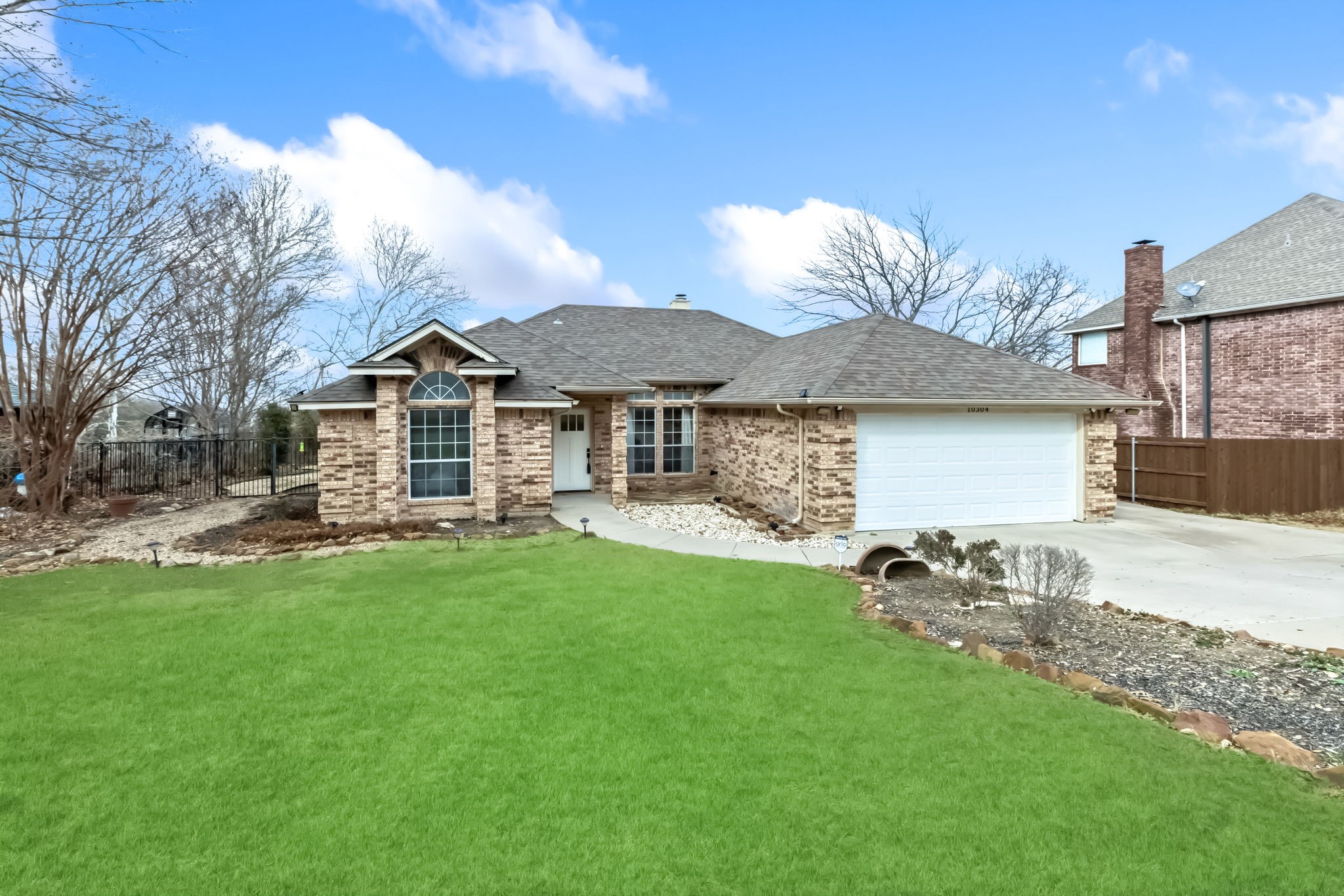 10304 Gray Oak Lane