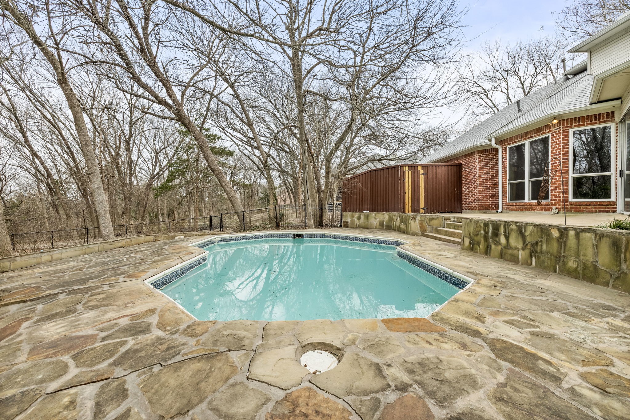 40 Trailridge Drive