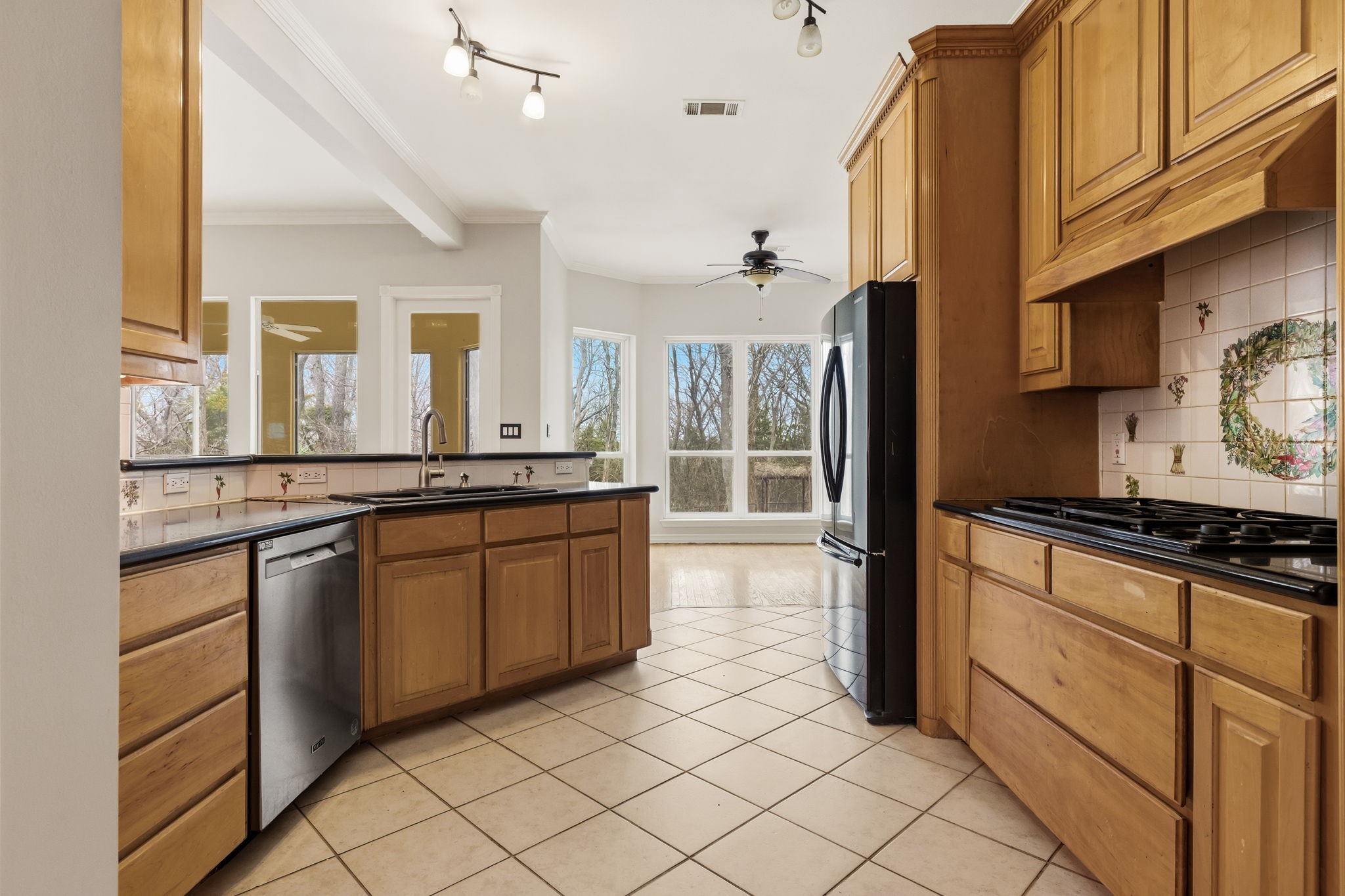 40 Trailridge Drive