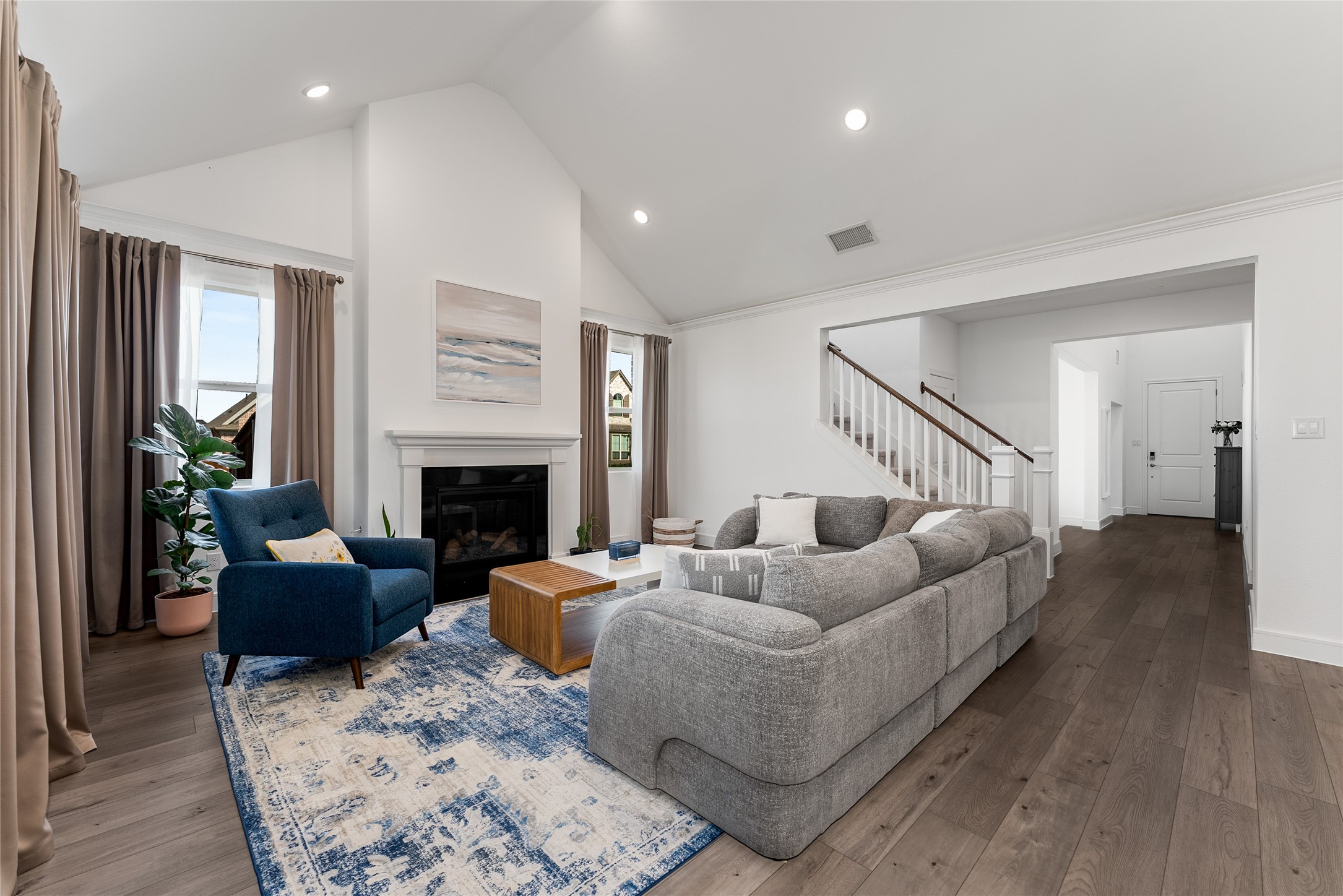 1045 Bleriot Drive