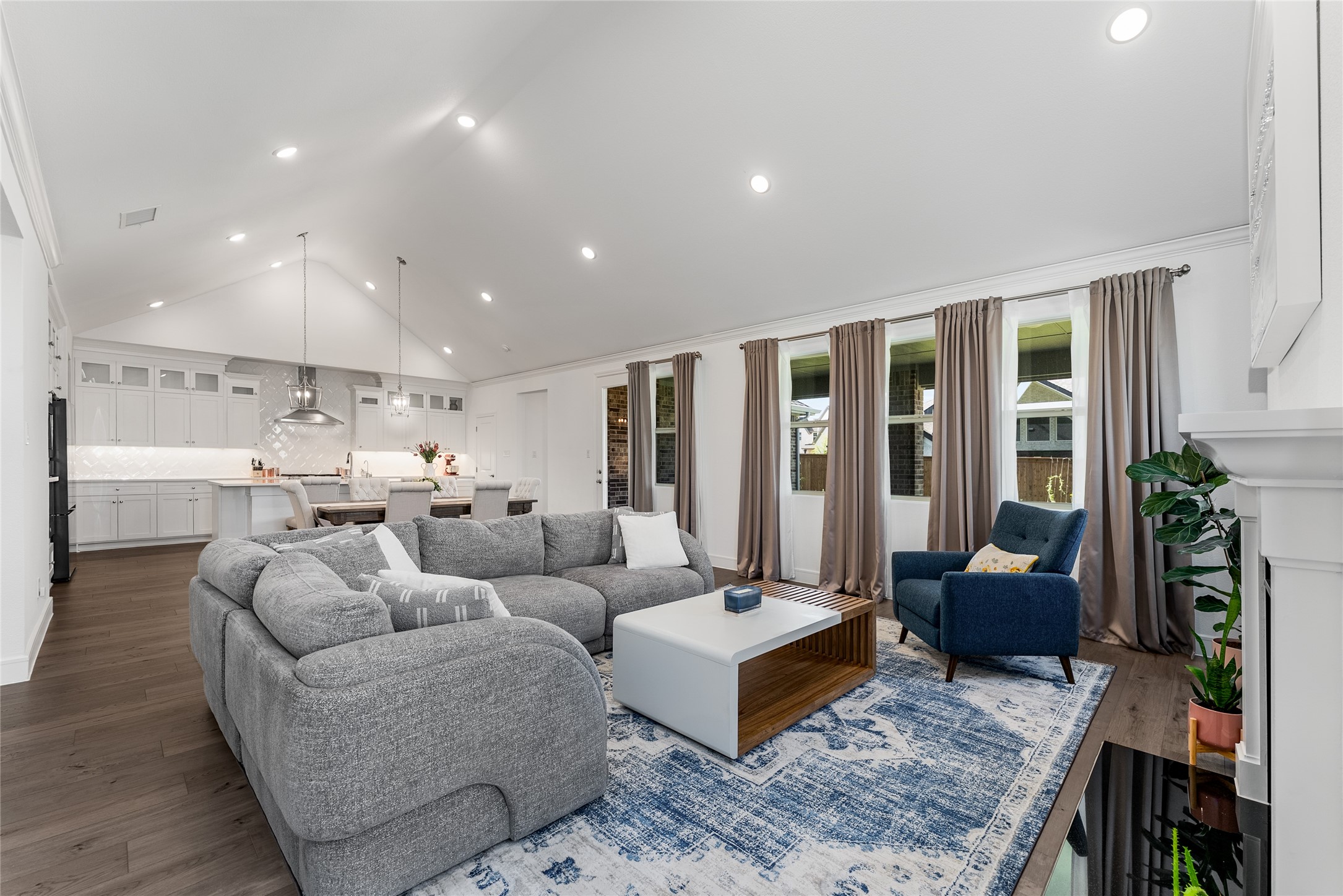 1045 Bleriot Drive