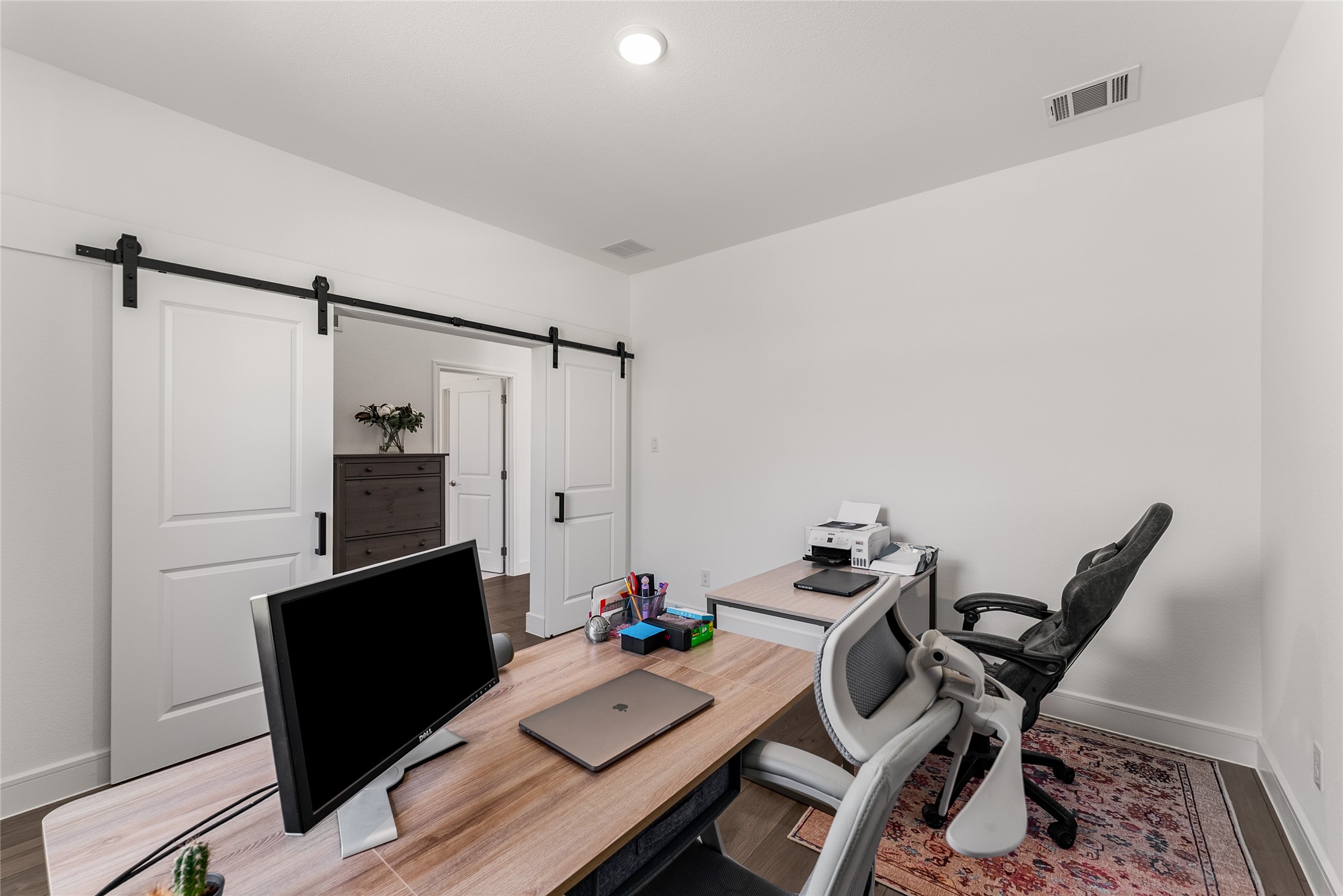 1045 Bleriot Drive