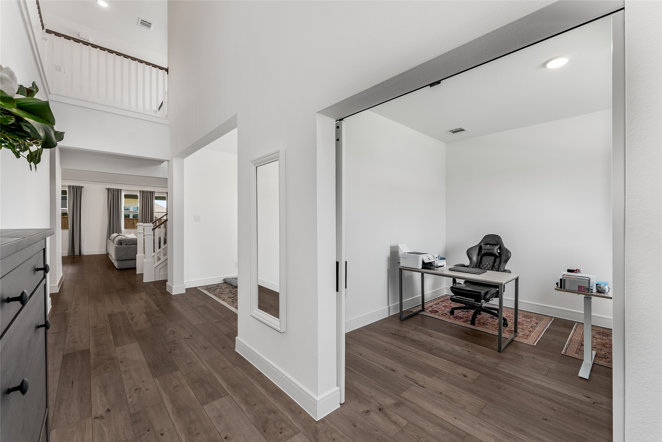 1045 Bleriot Drive
