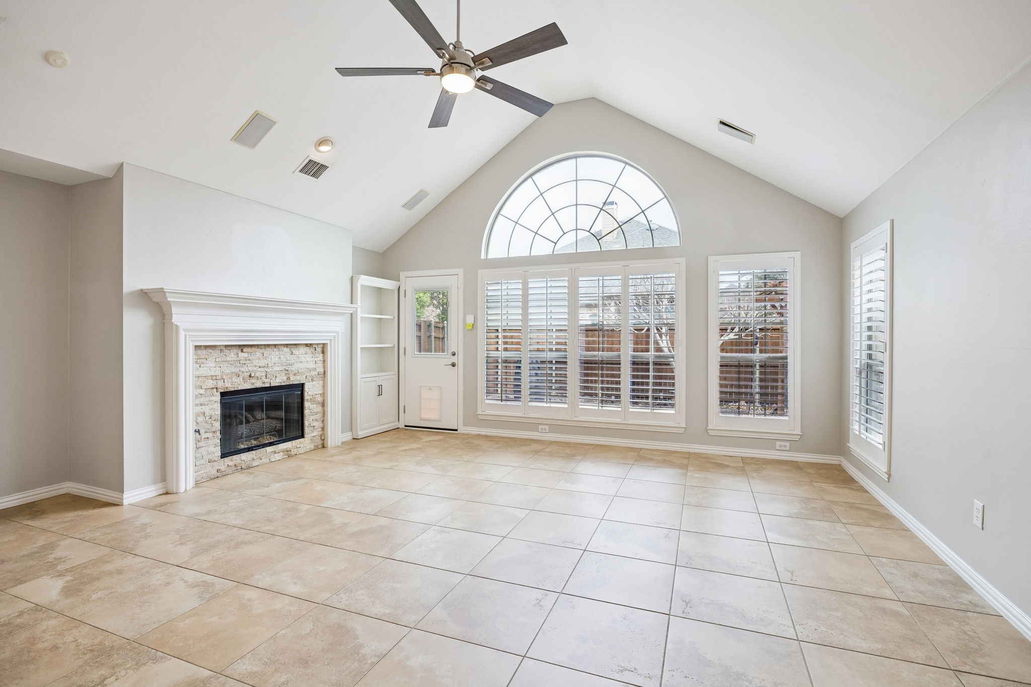 930 Crestmoor Drive