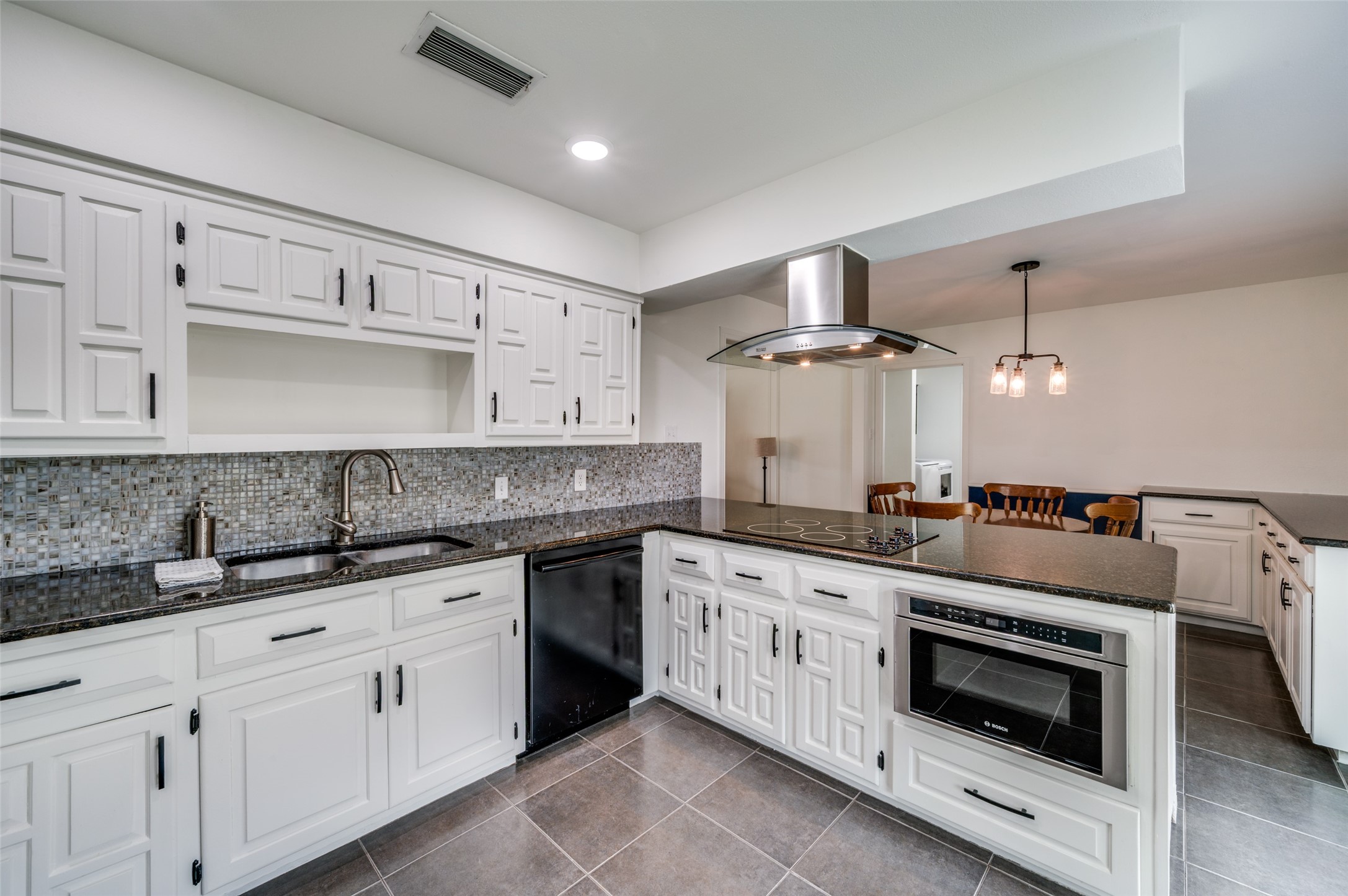 206 Edgewood Drive