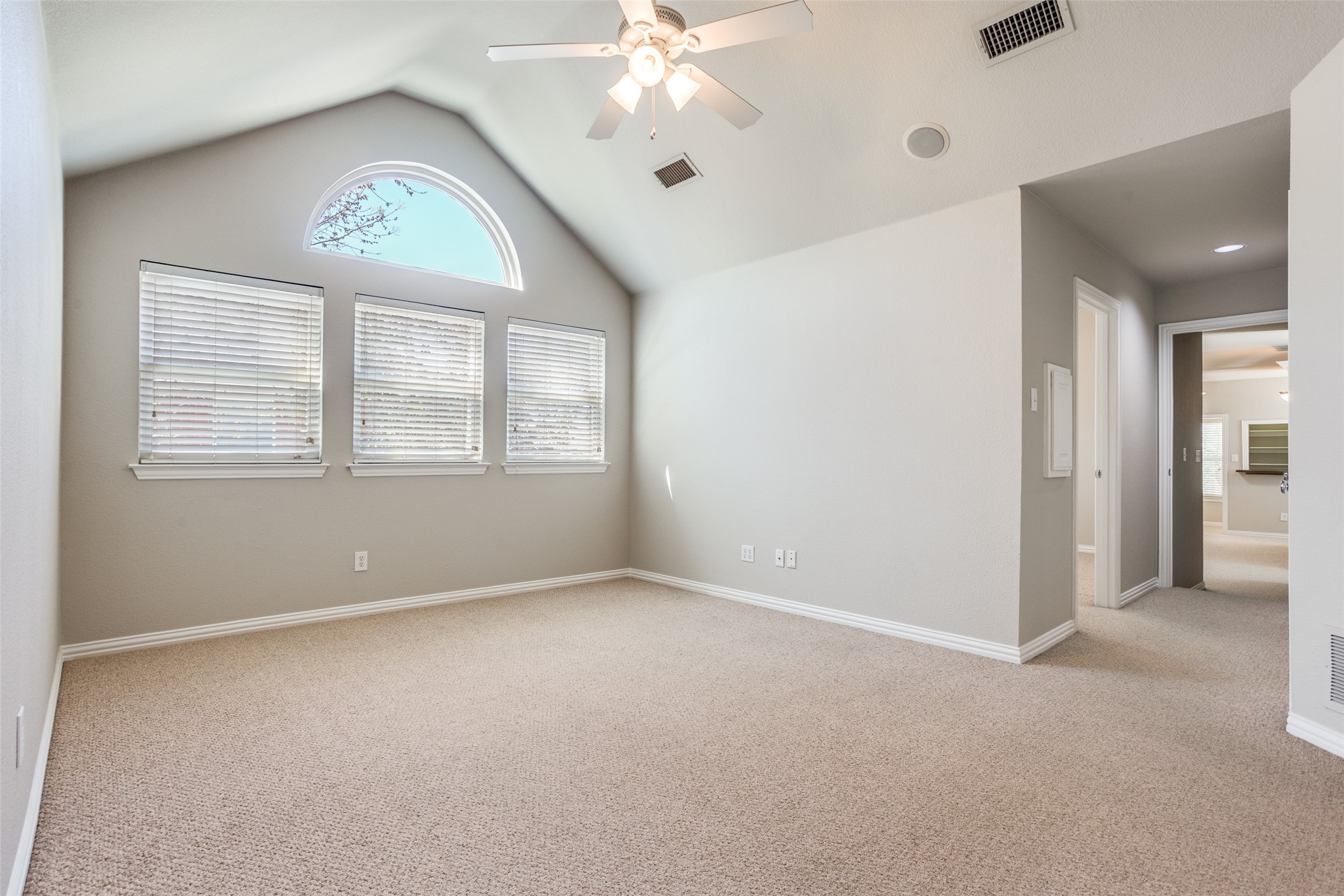 2701 Greenview Drive
