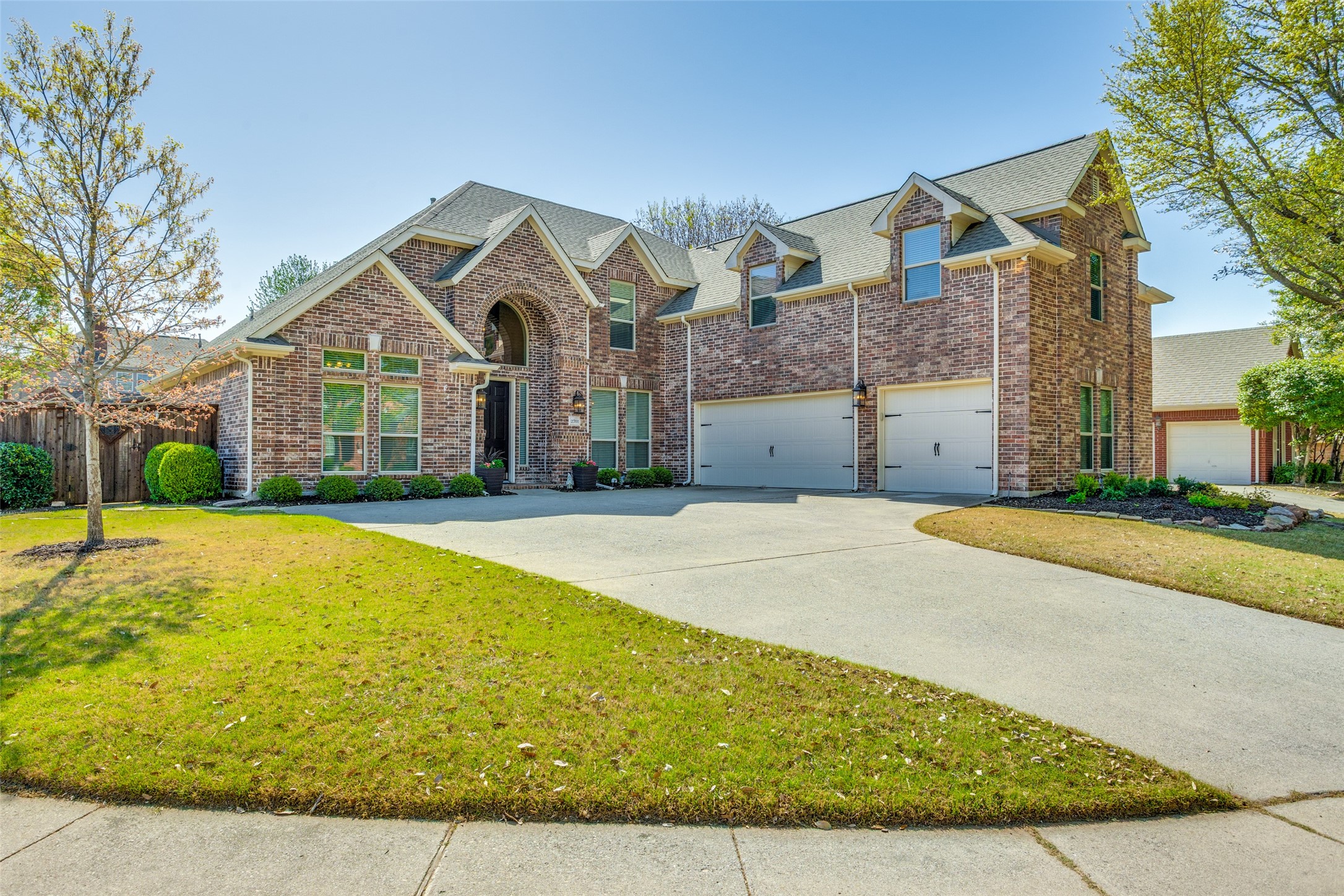 2701 Greenview Drive