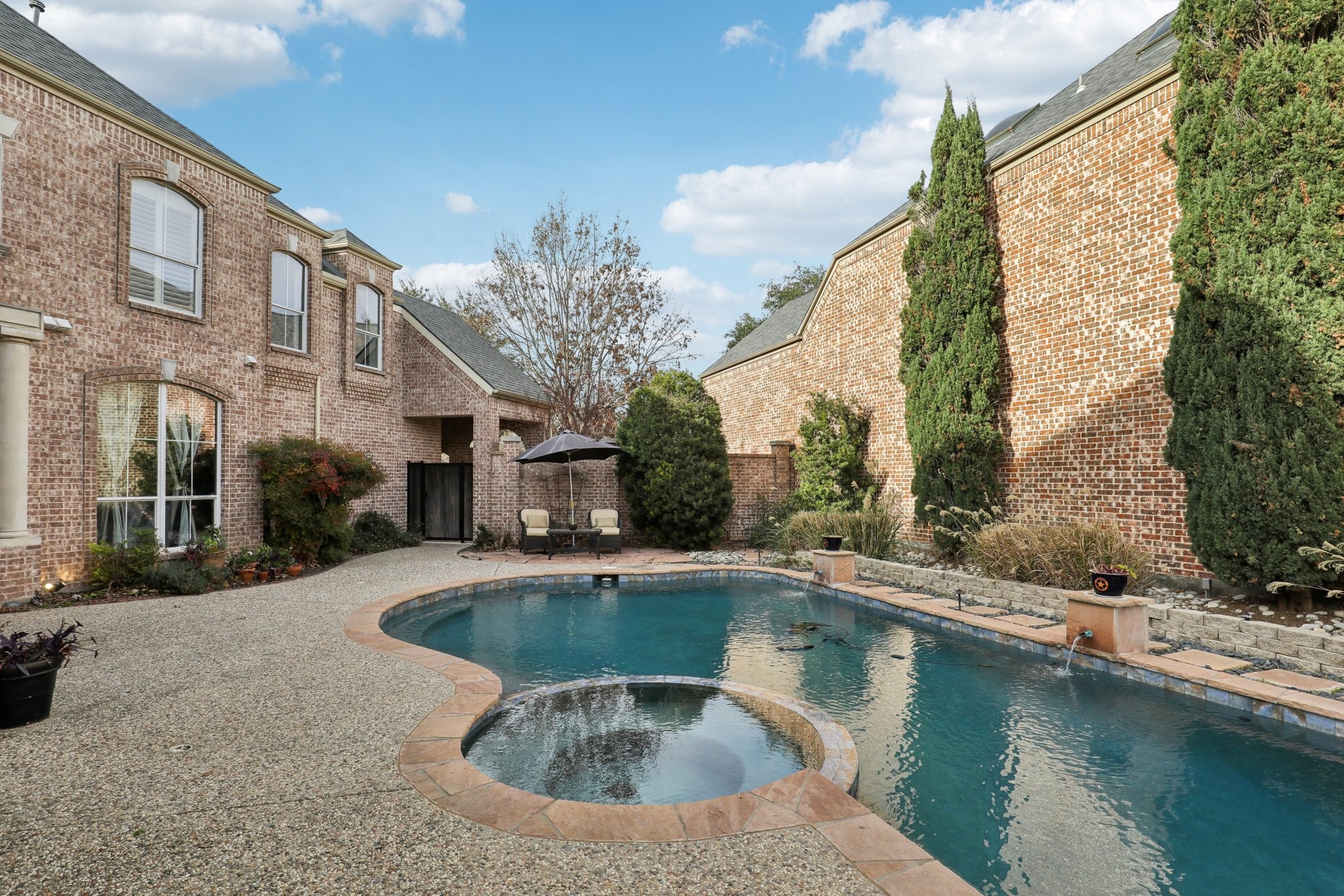 77 Mill Pond Drive