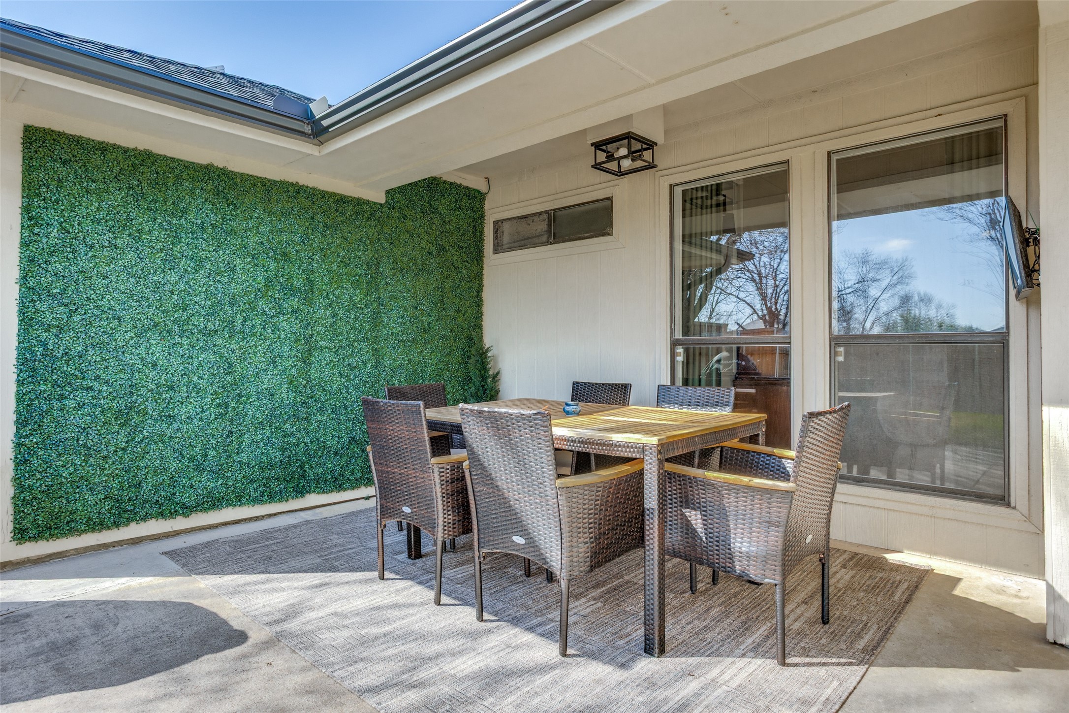 1526 Ginger Drive