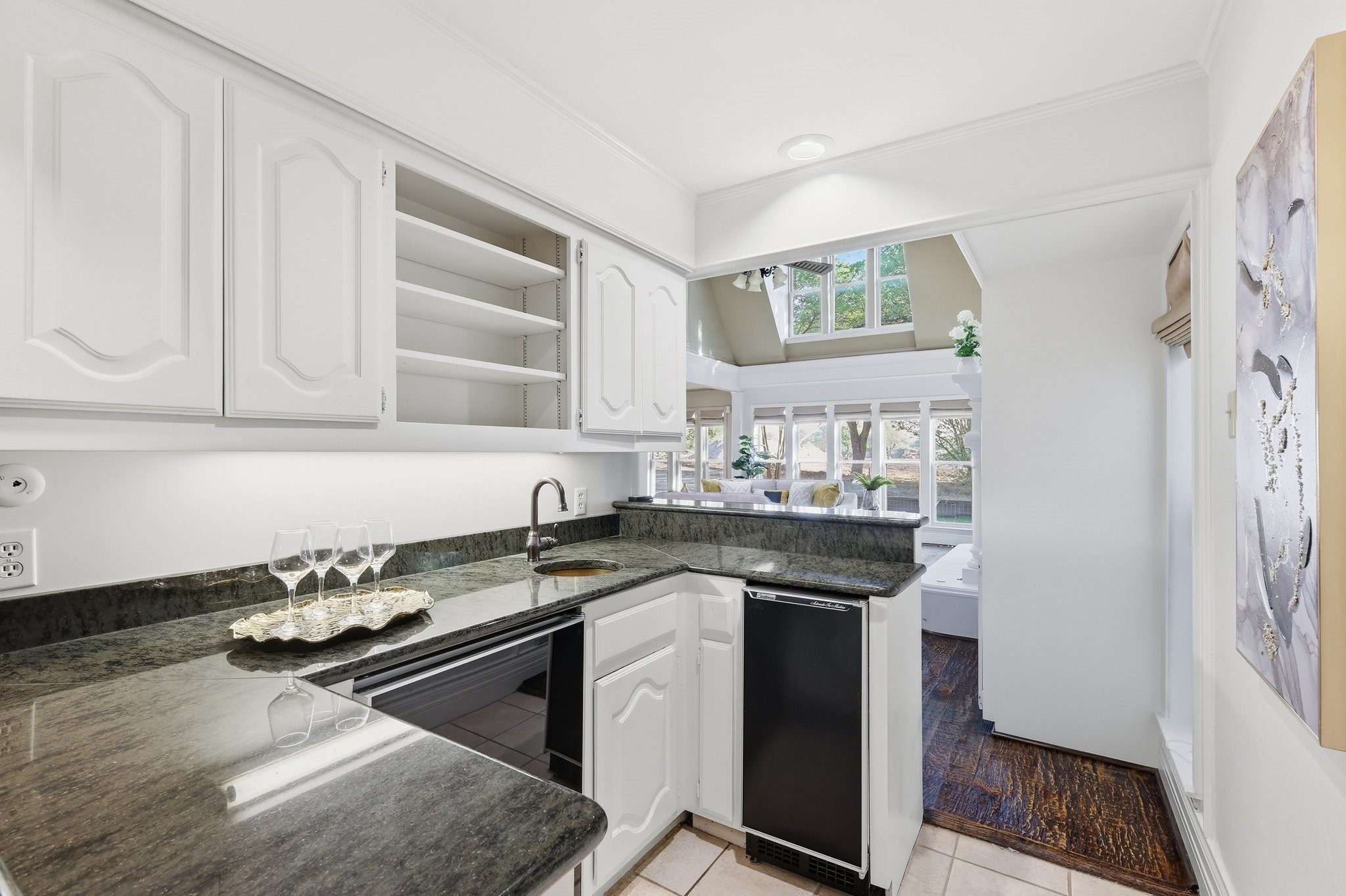 16815 Village Lane