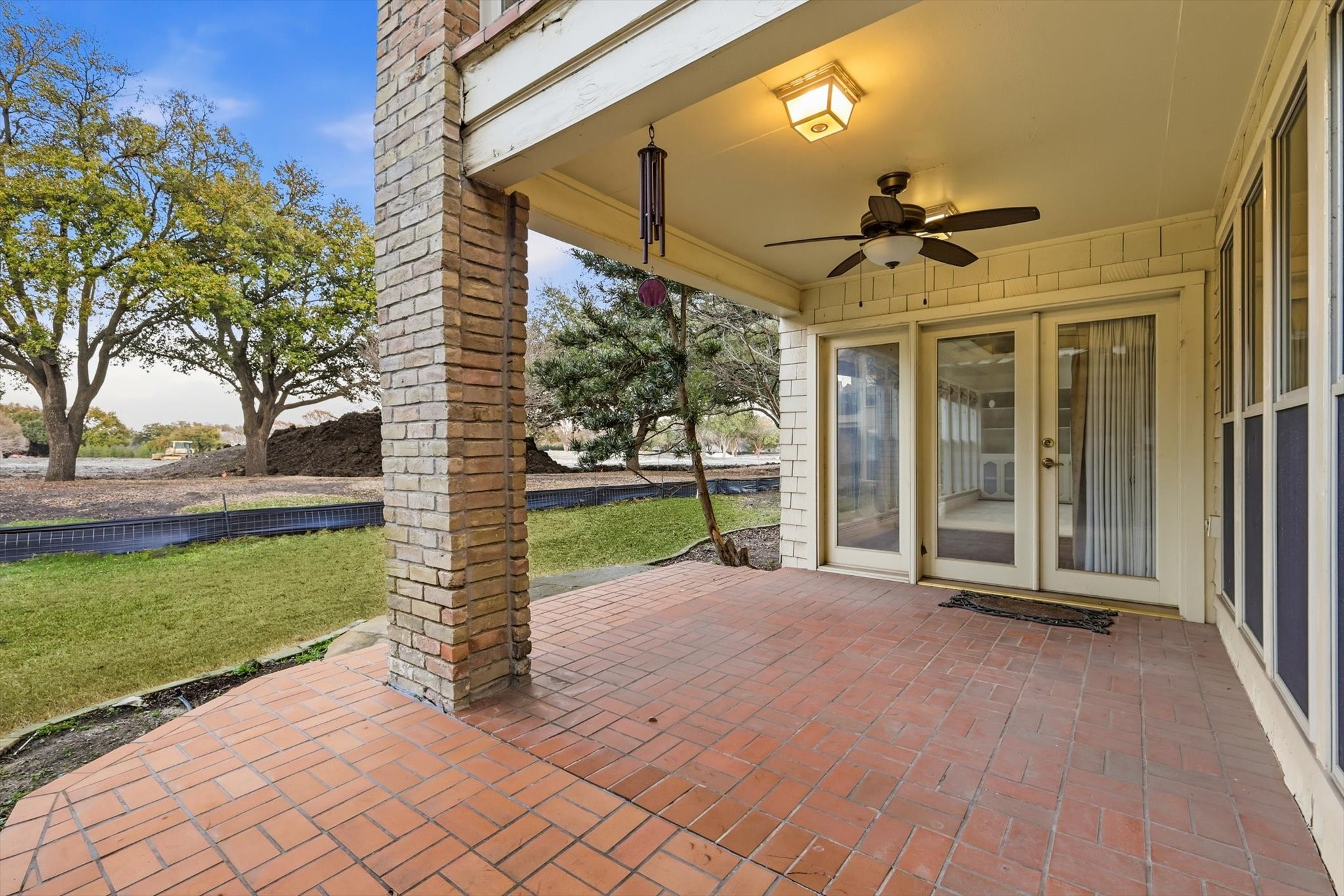 16815 Village Lane