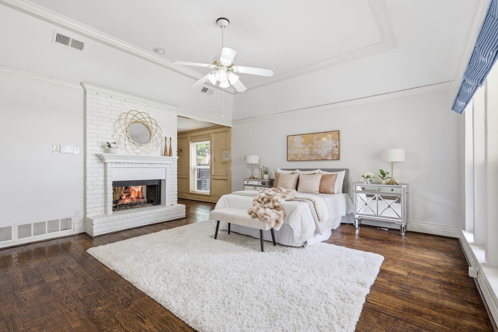 16815 Village Lane
