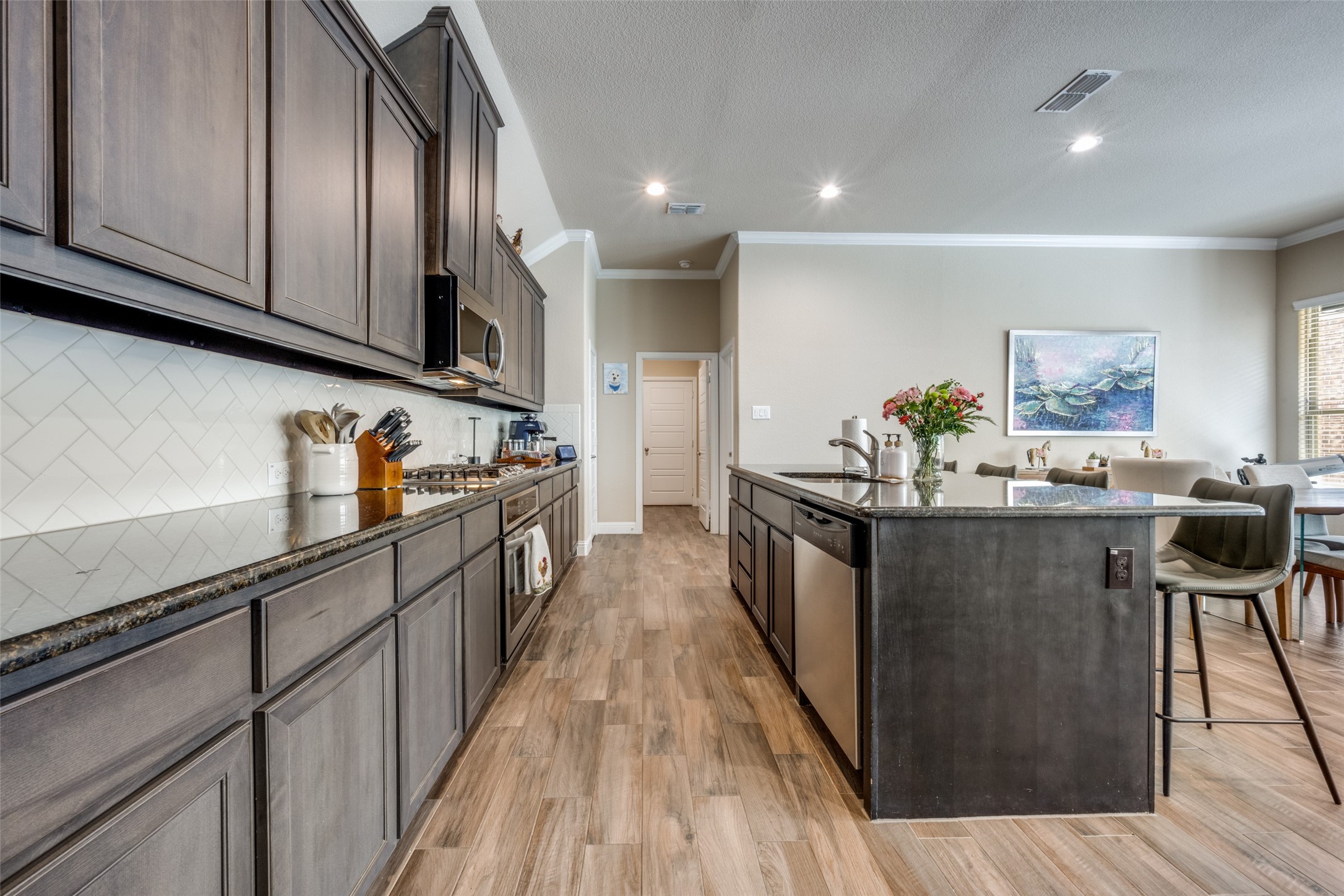 828 Parkside Drive