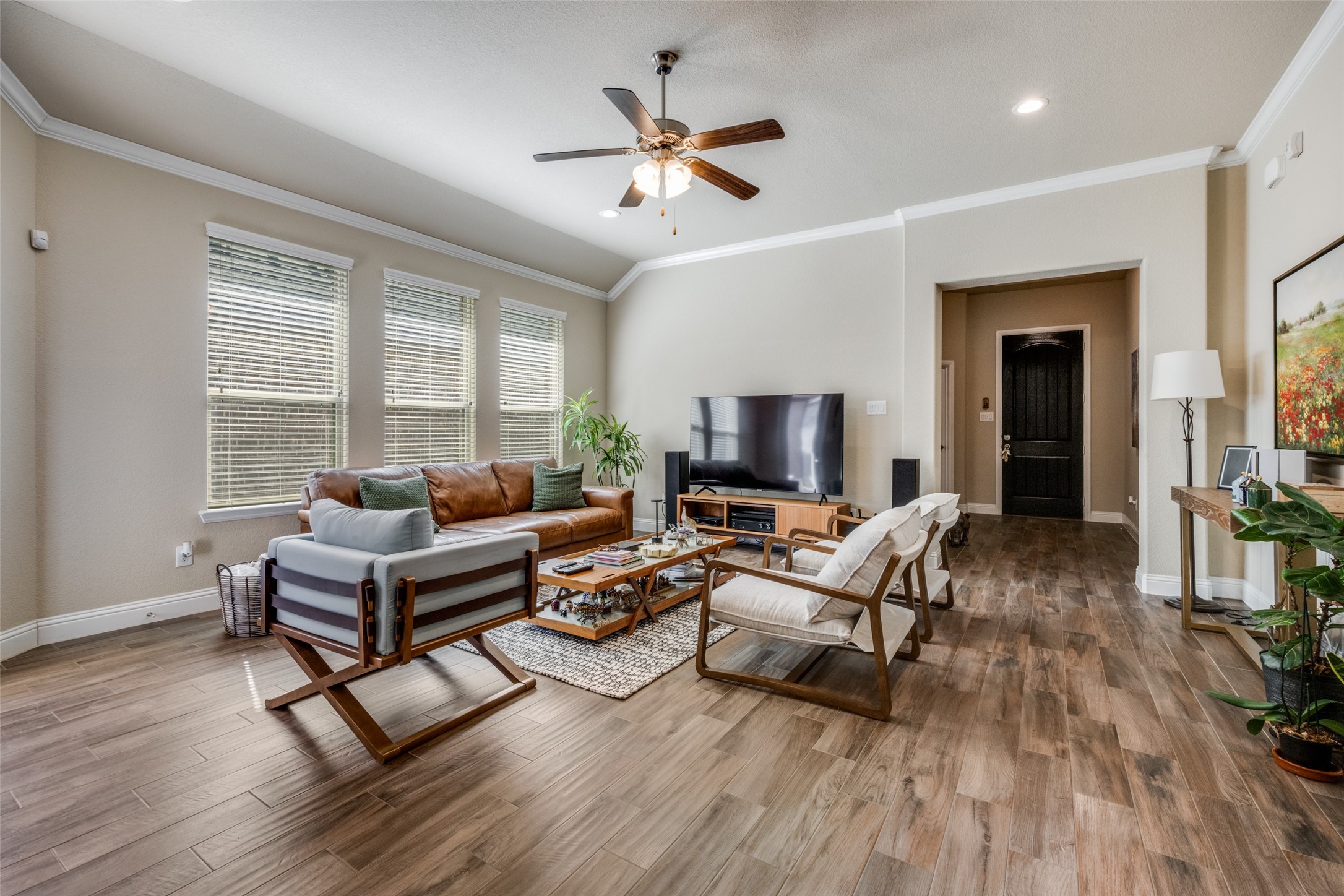 828 Parkside Drive