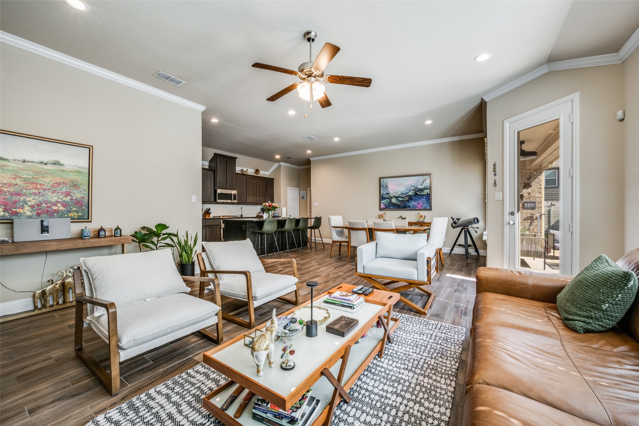 828 Parkside Drive