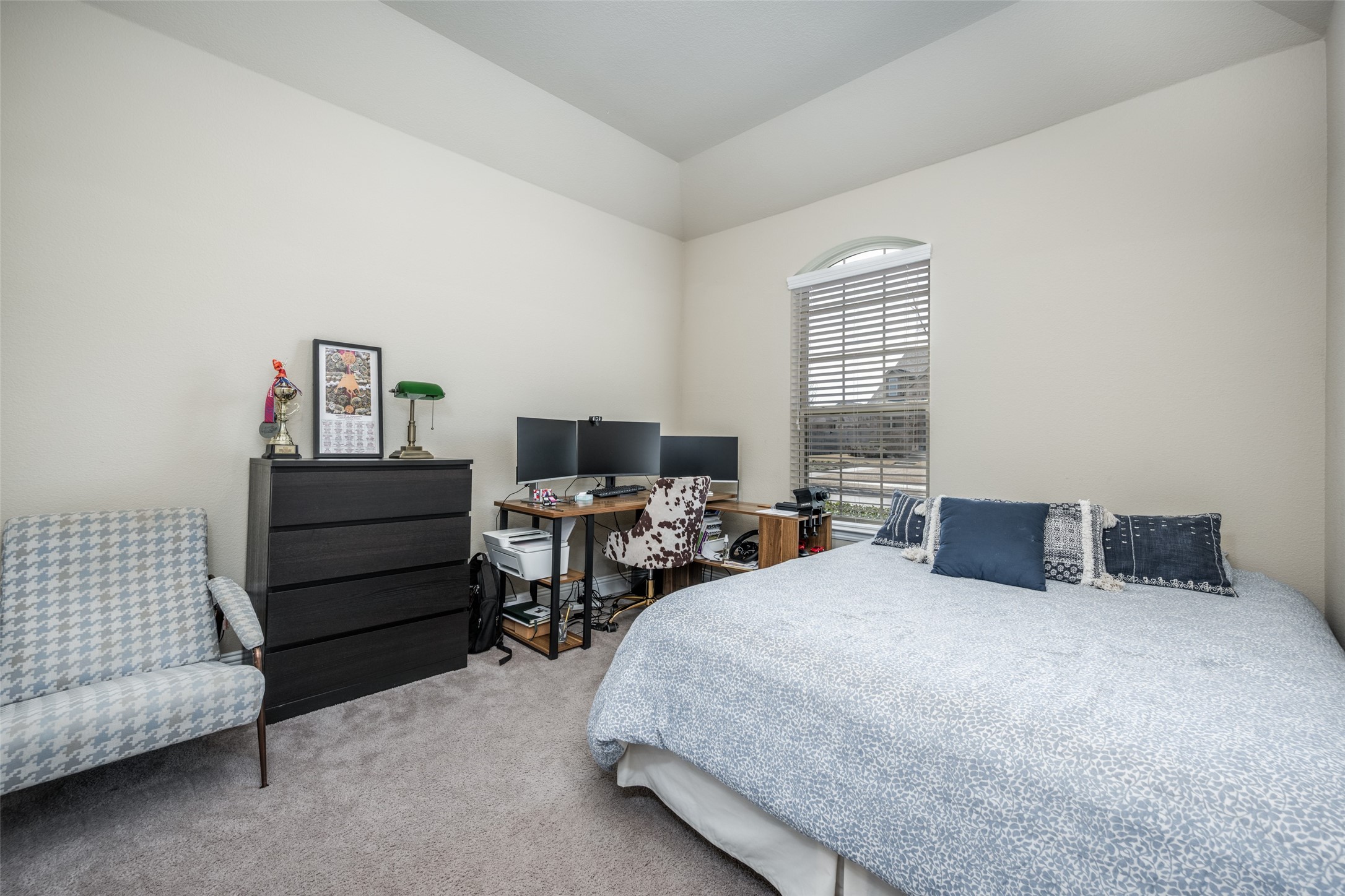 828 Parkside Drive