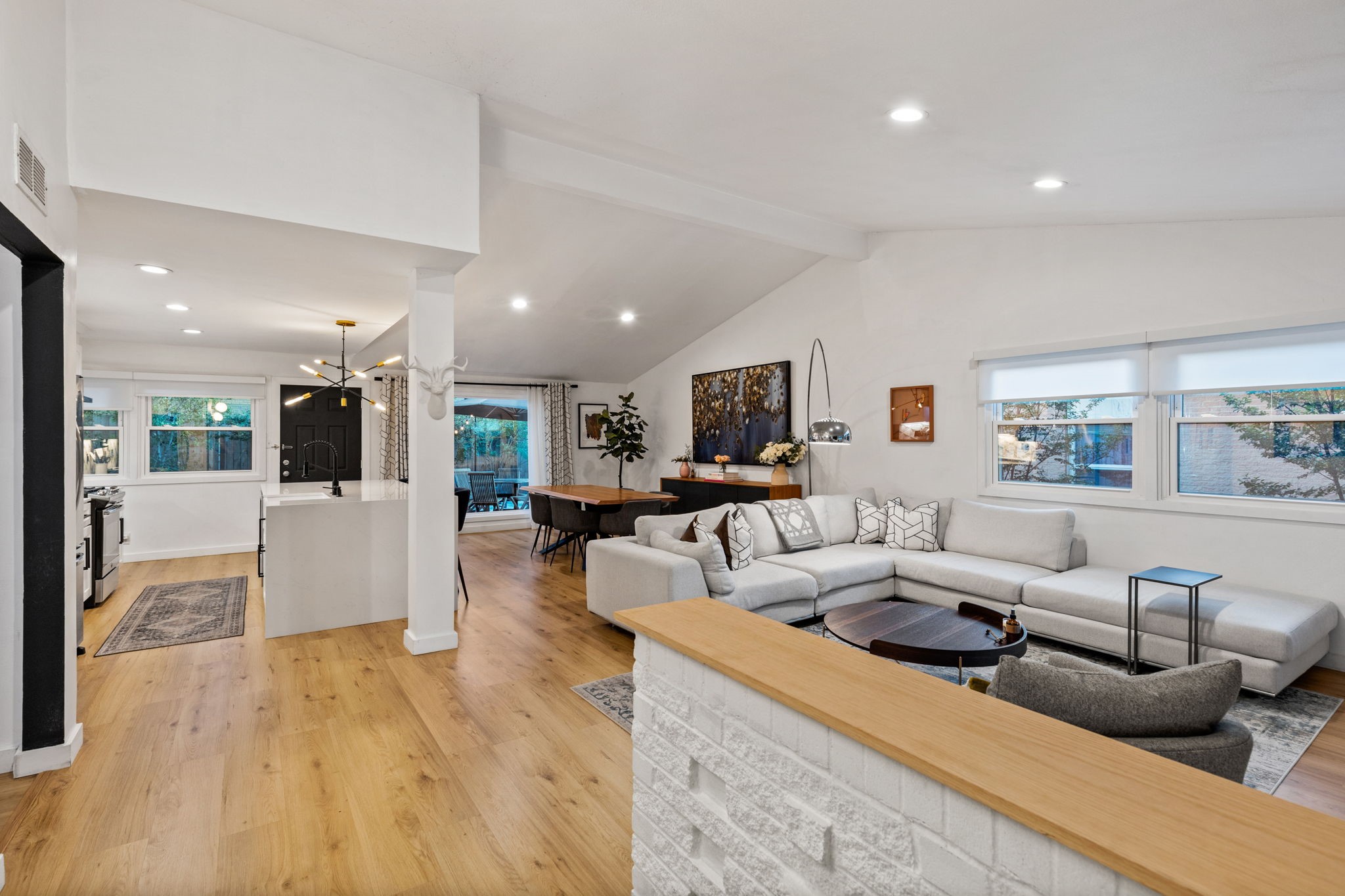 3622 High Vista Drive