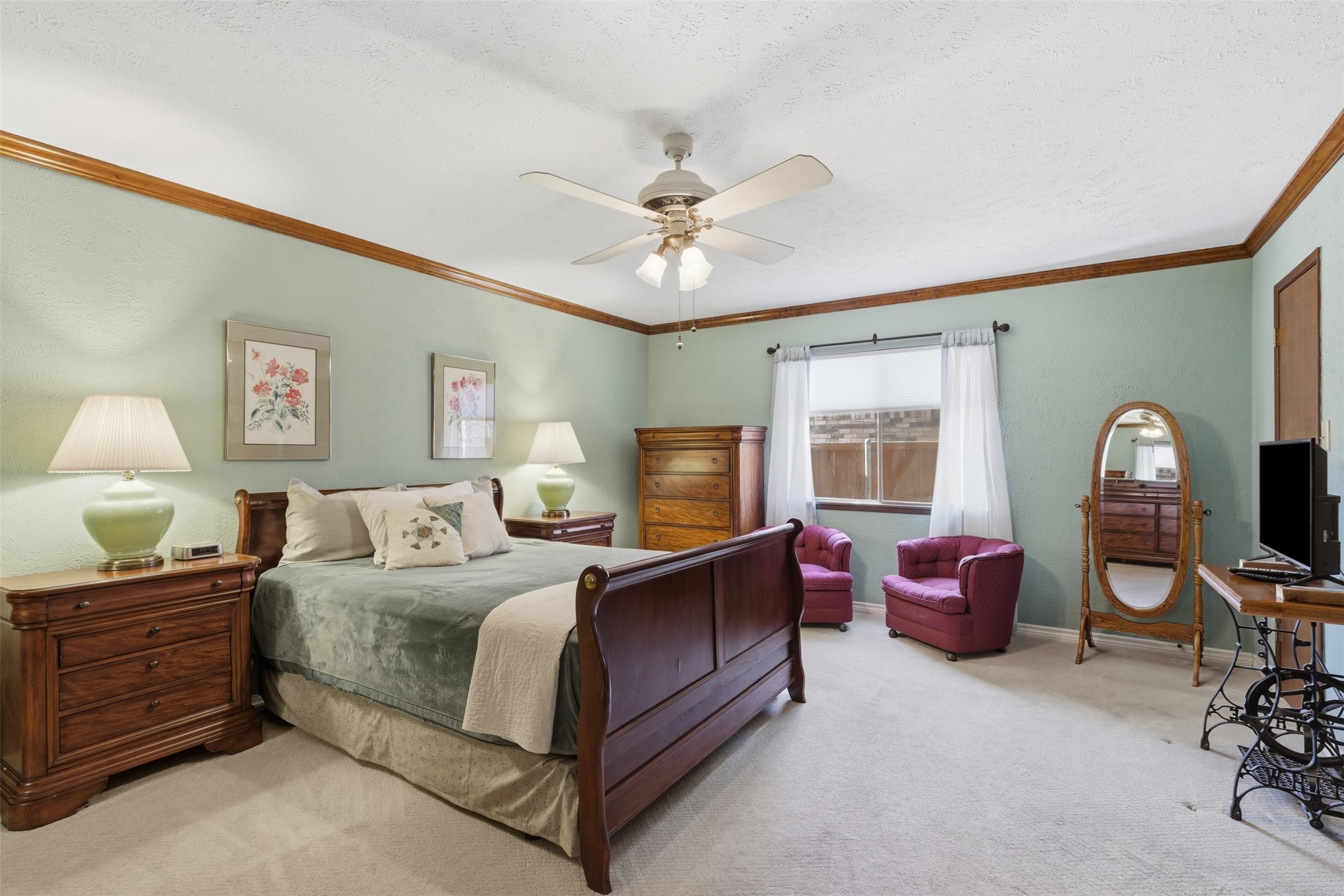 2204 Red Bluff Drive