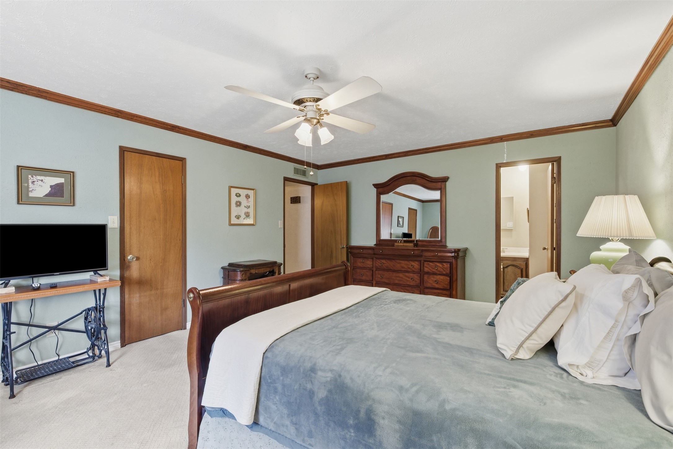 2204 Red Bluff Drive